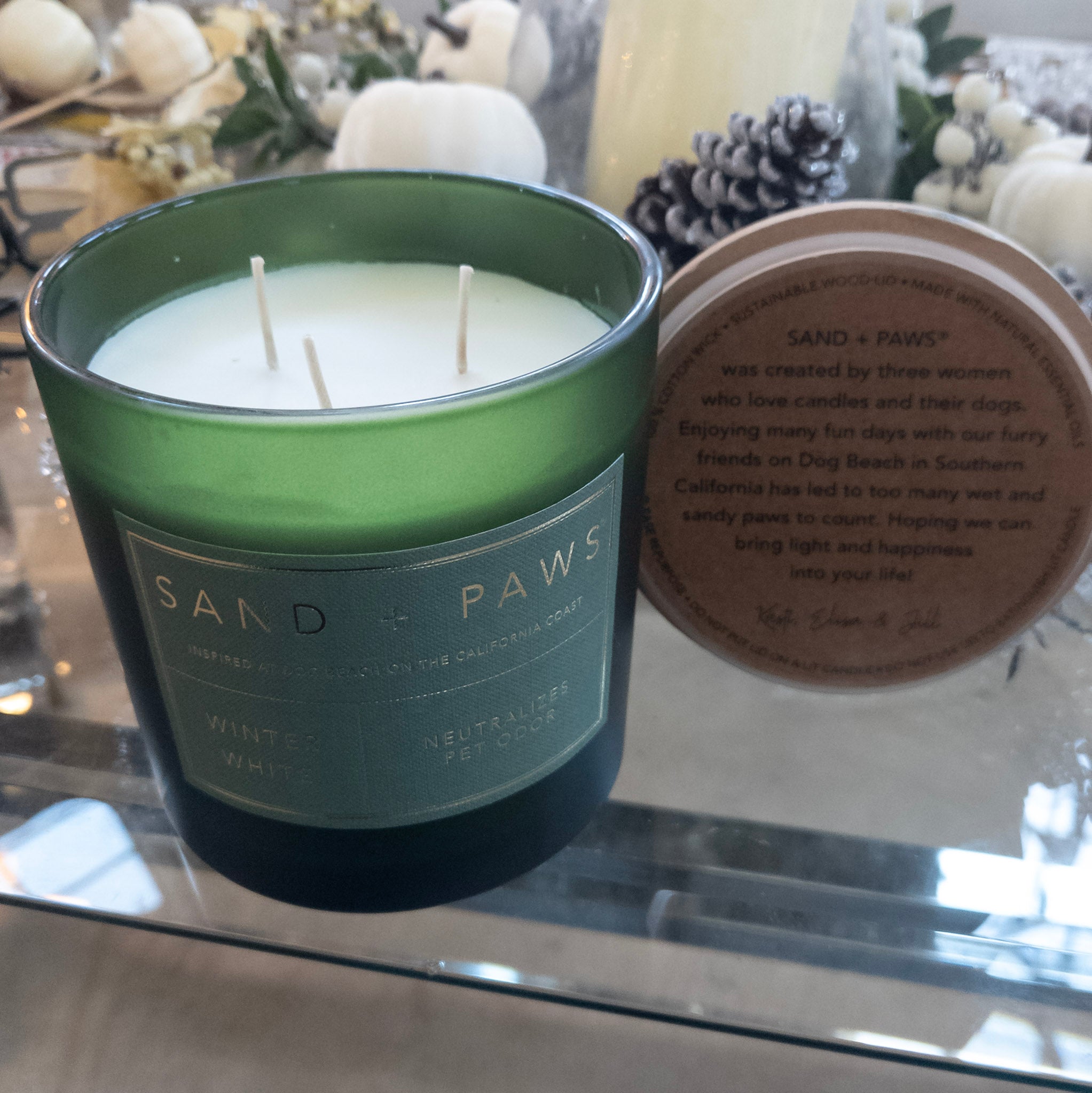 SAND+PAWS Winter White scented candle