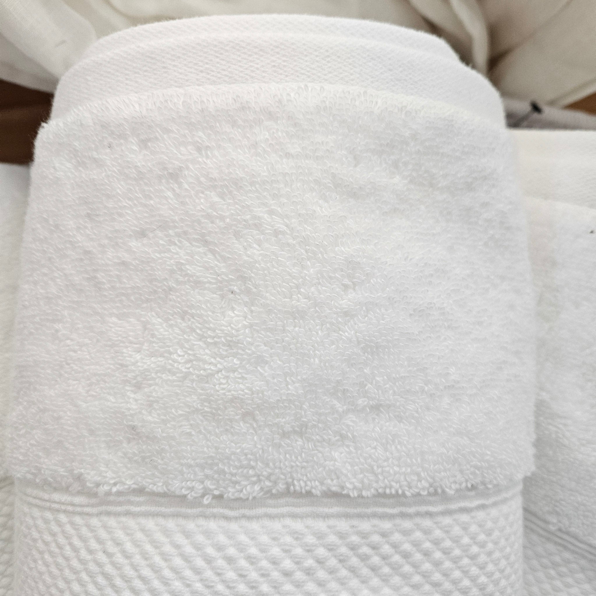 SOHO Living 100% Cotton White Bath Towel