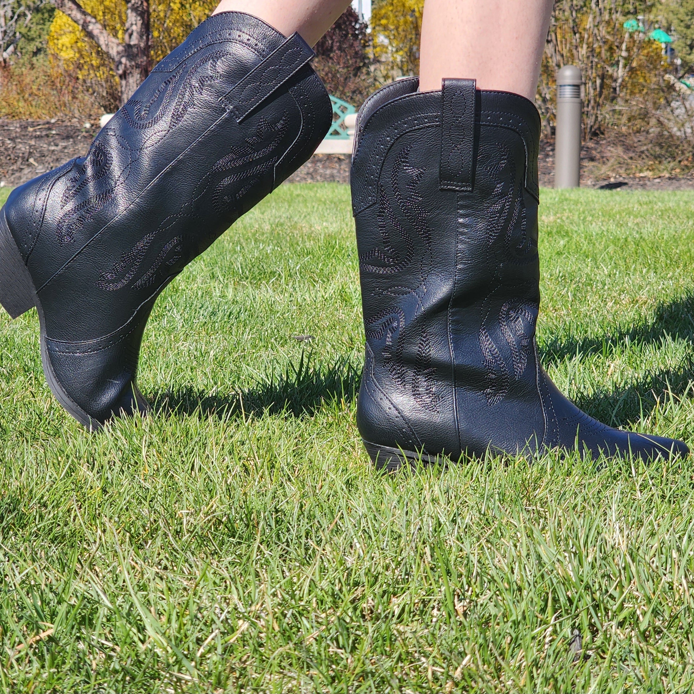 True Crafty Tammy Midwestern Black Boots