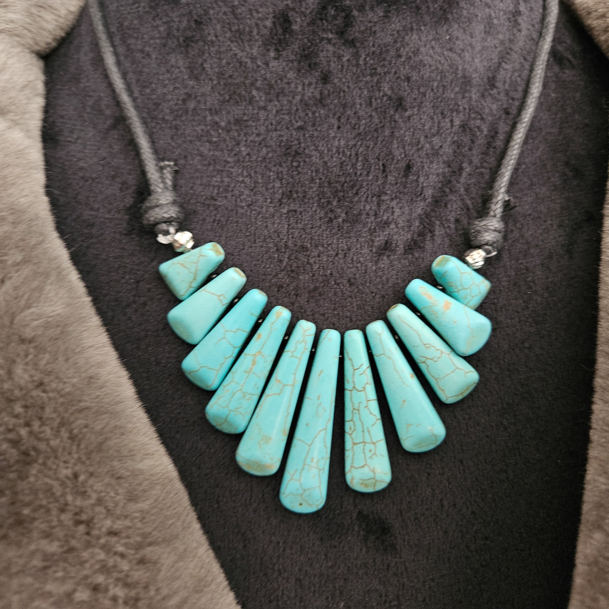 Blue Faux Turquoise Tear Shape Stone Leather Strap Necklace and Earrings Set