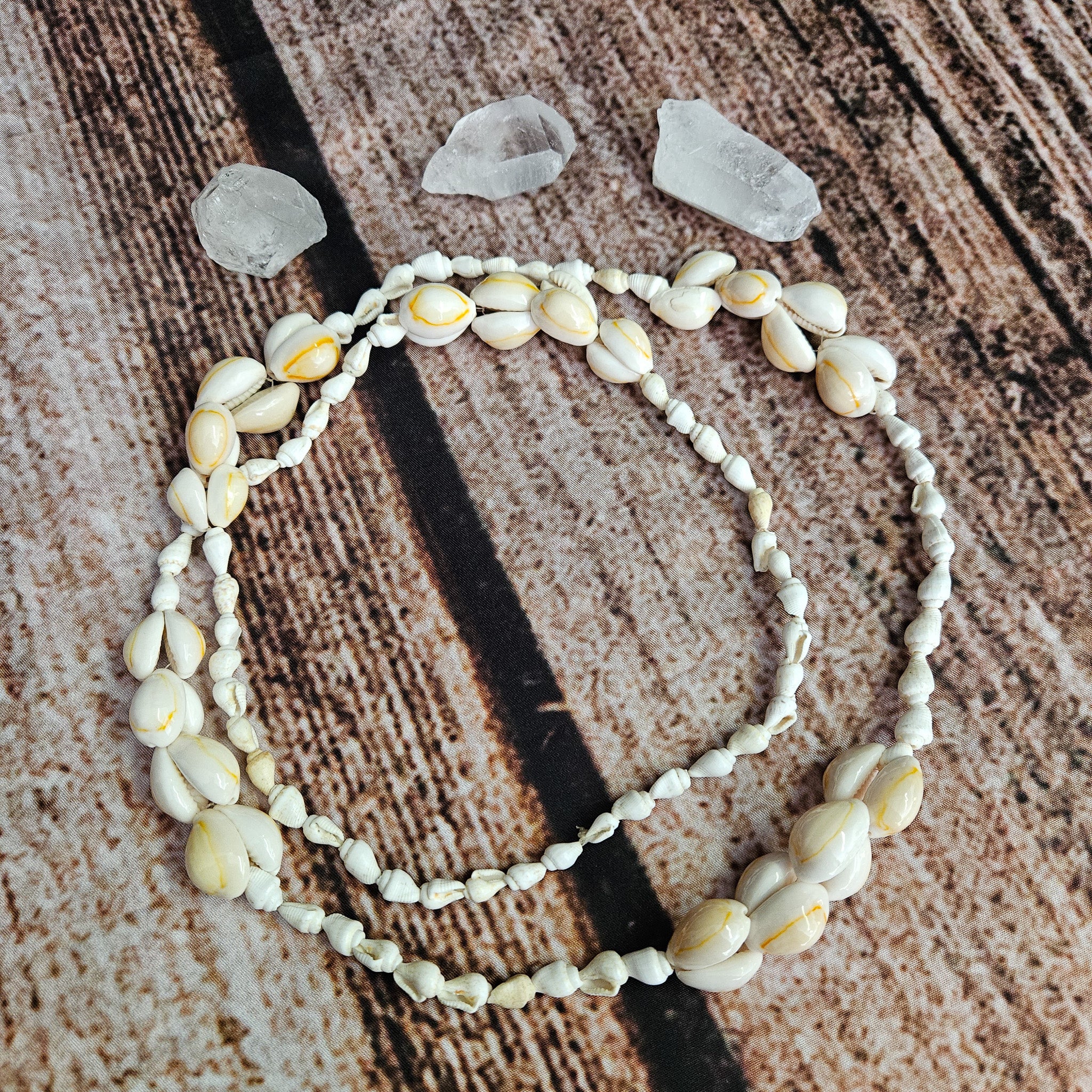 Cowrie Seashell Lai Necklace