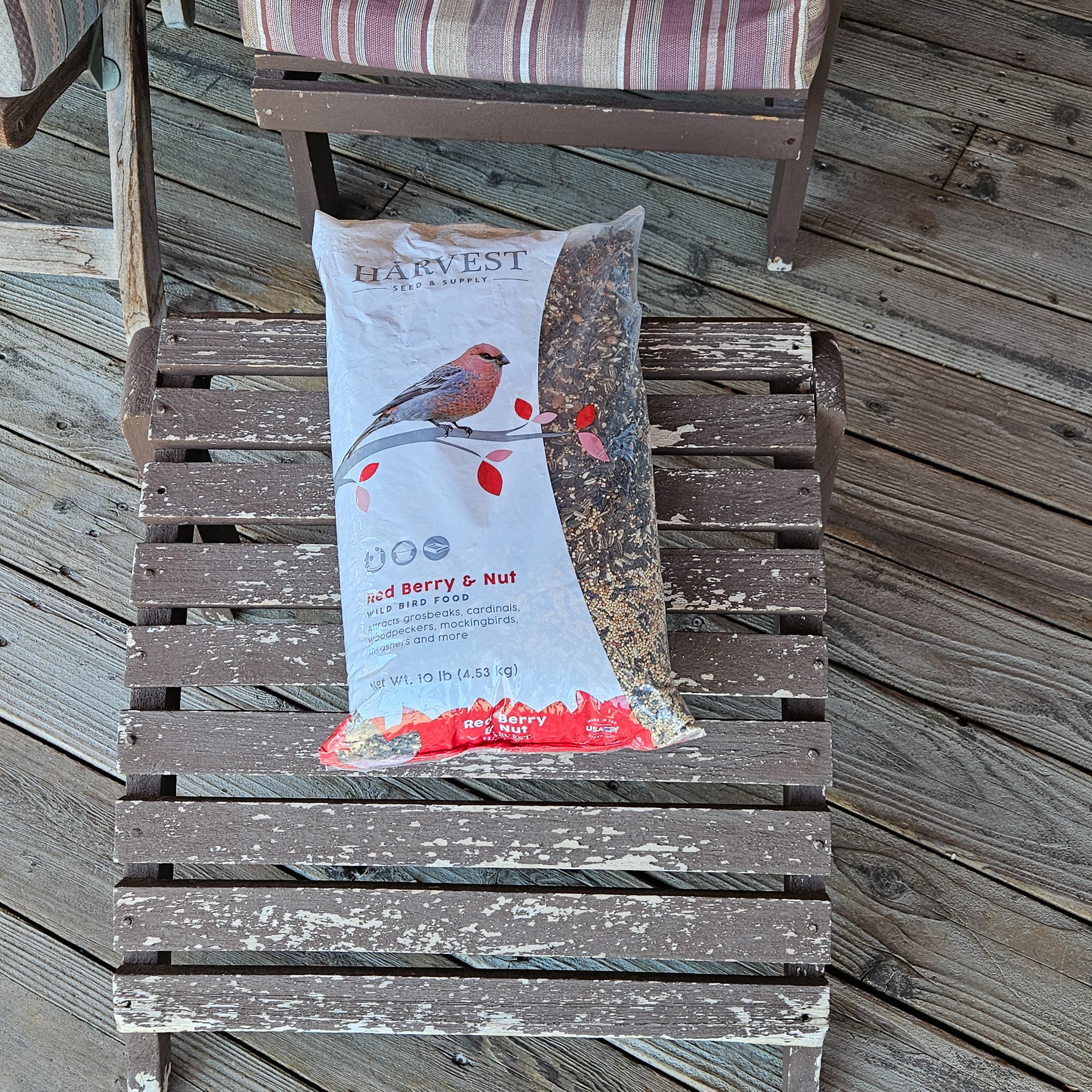 Red Berry & Nut Wild Bird Food 10lbs Bag