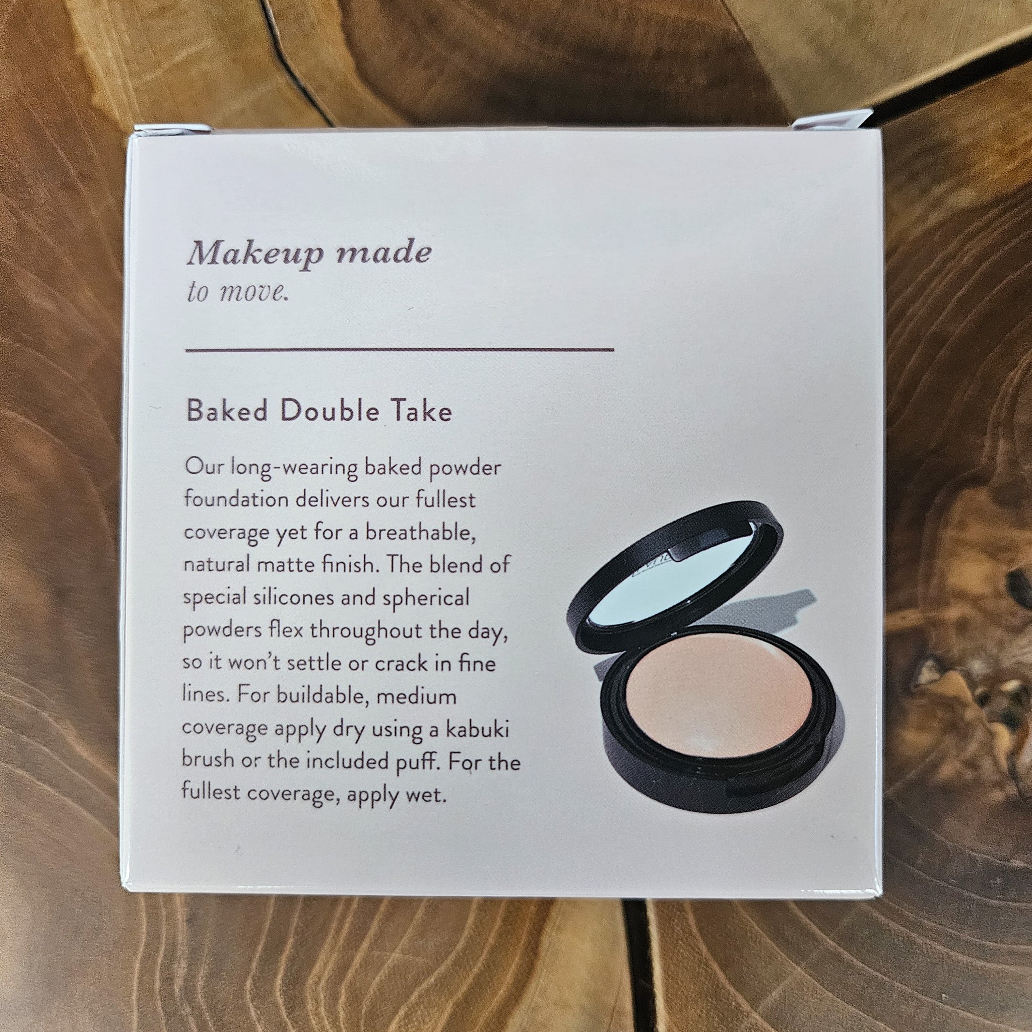 Laura Geller Double Take Baked Powder Foundation