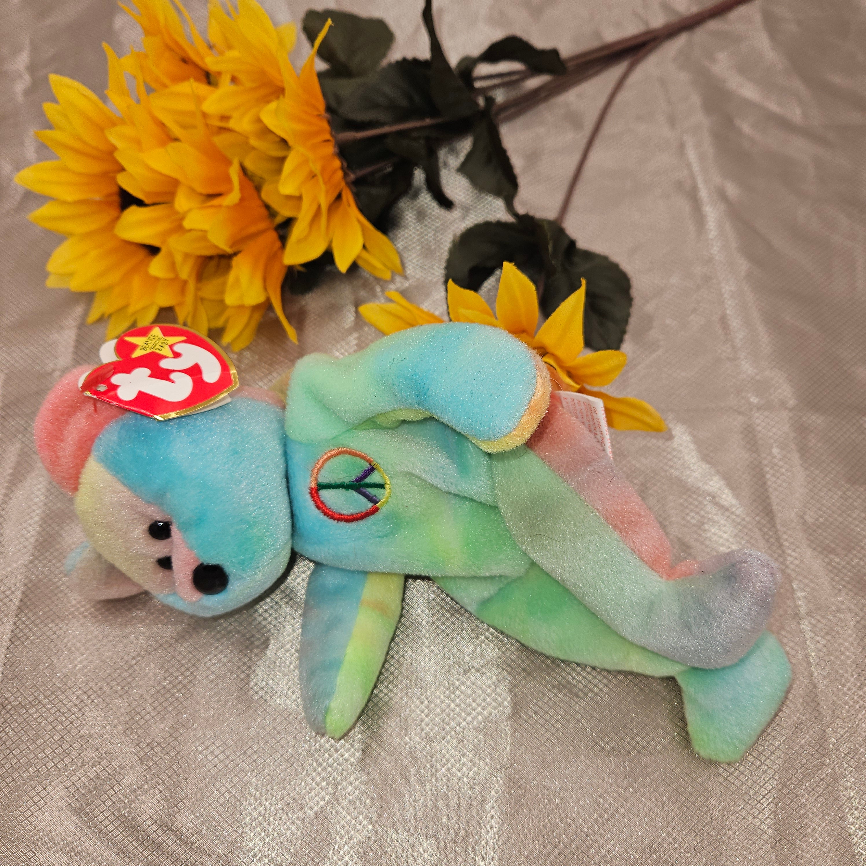 Ty Beanie Babies "Peace the Ty-Dye Bear"