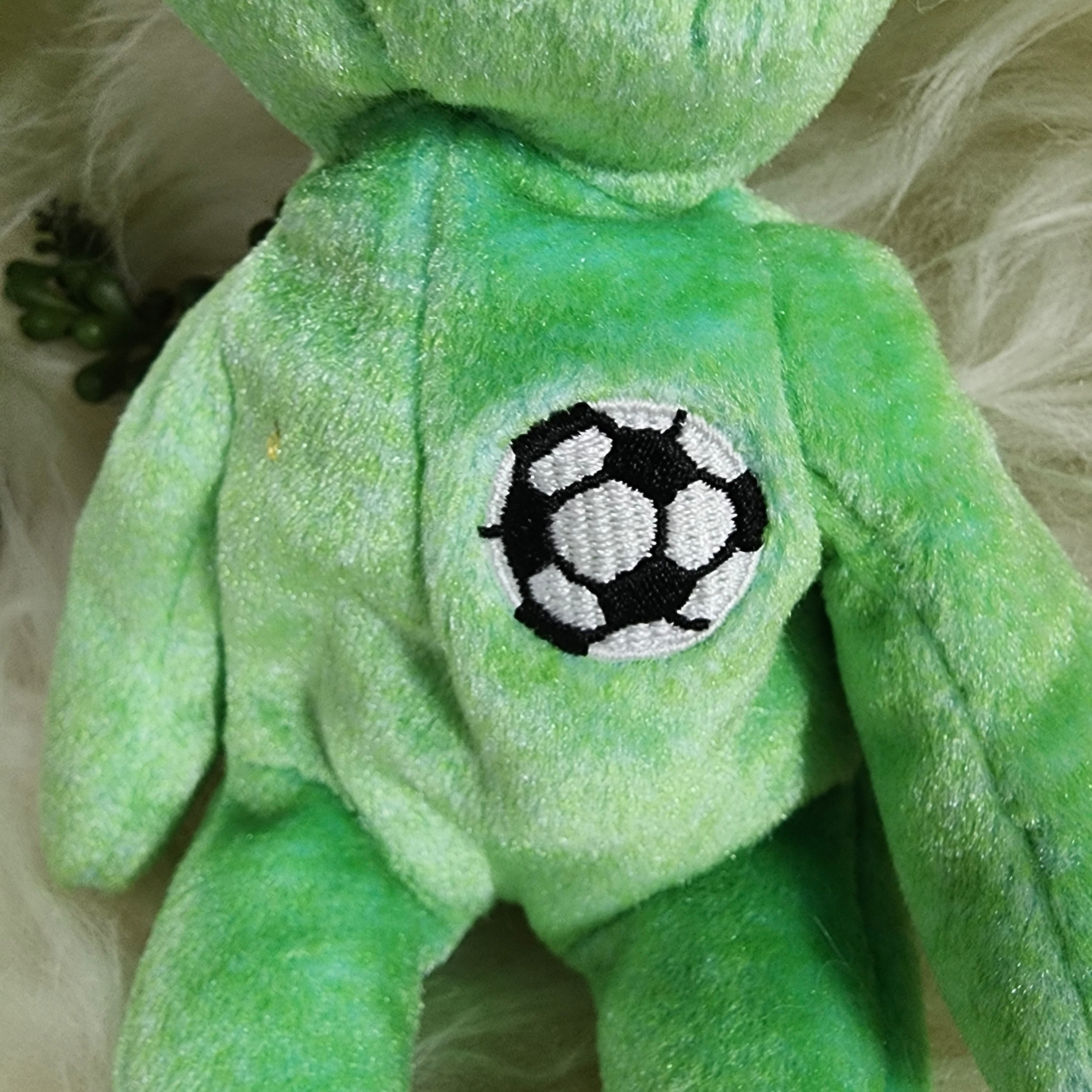 Ty Beanie Babies "Kicks the Bear"