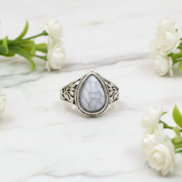 Silver Tone Howlite Ring Size 7.5