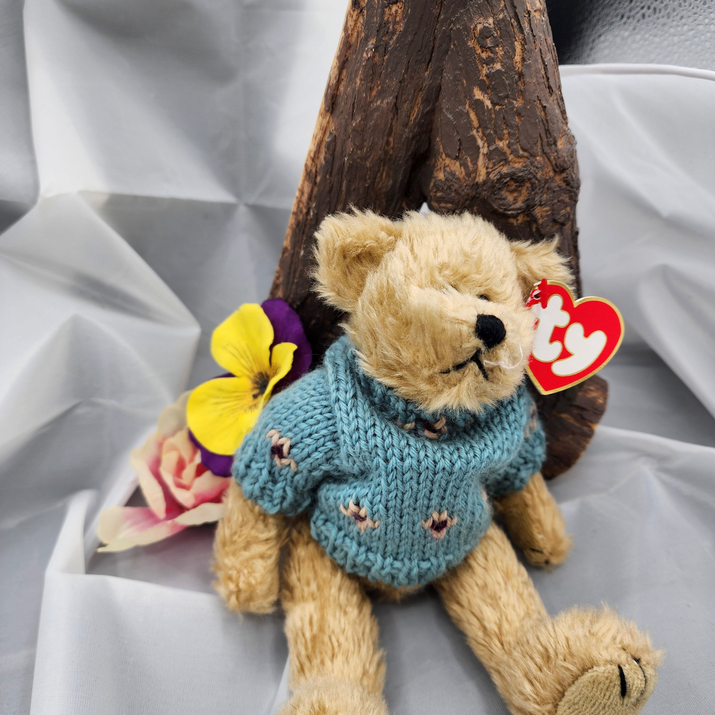 Ty Beanie Babies "Skylar the Bear"