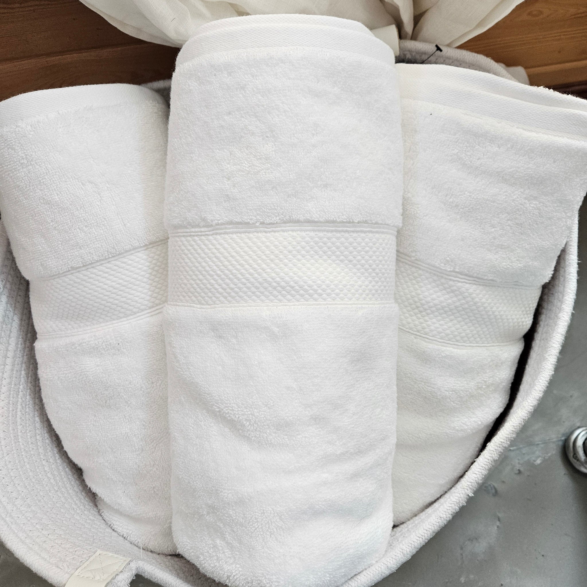 SOHO Living 100% Cotton White Bath Towel
