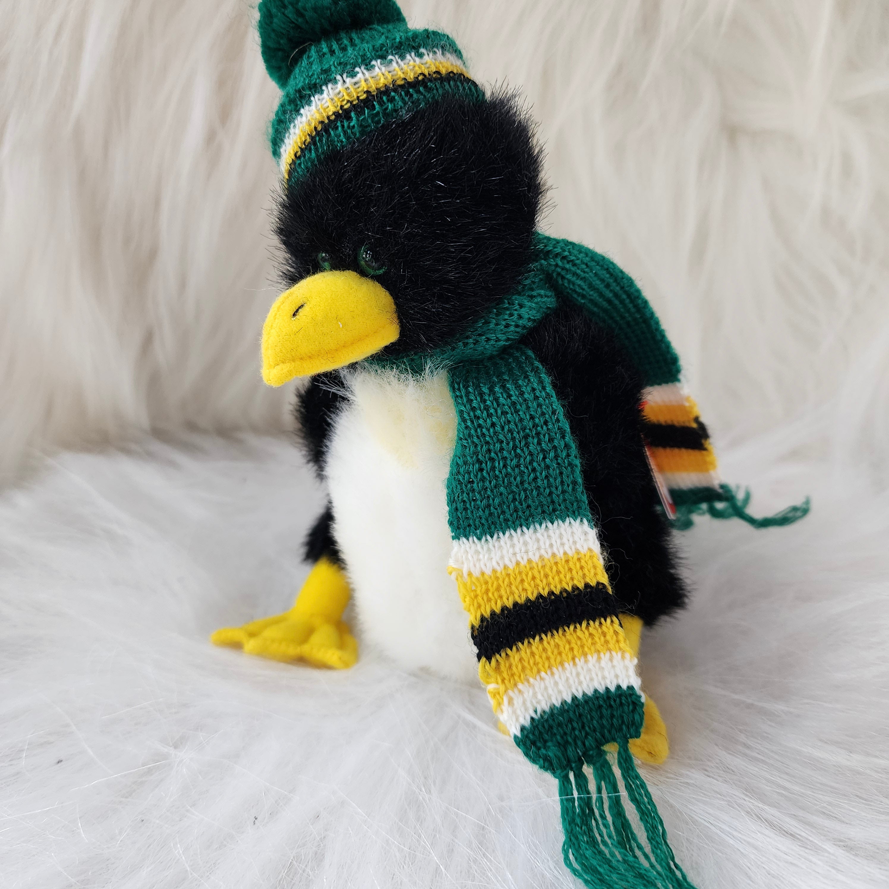 Ty Beanie Babies "Waddlesworth the Penguin"