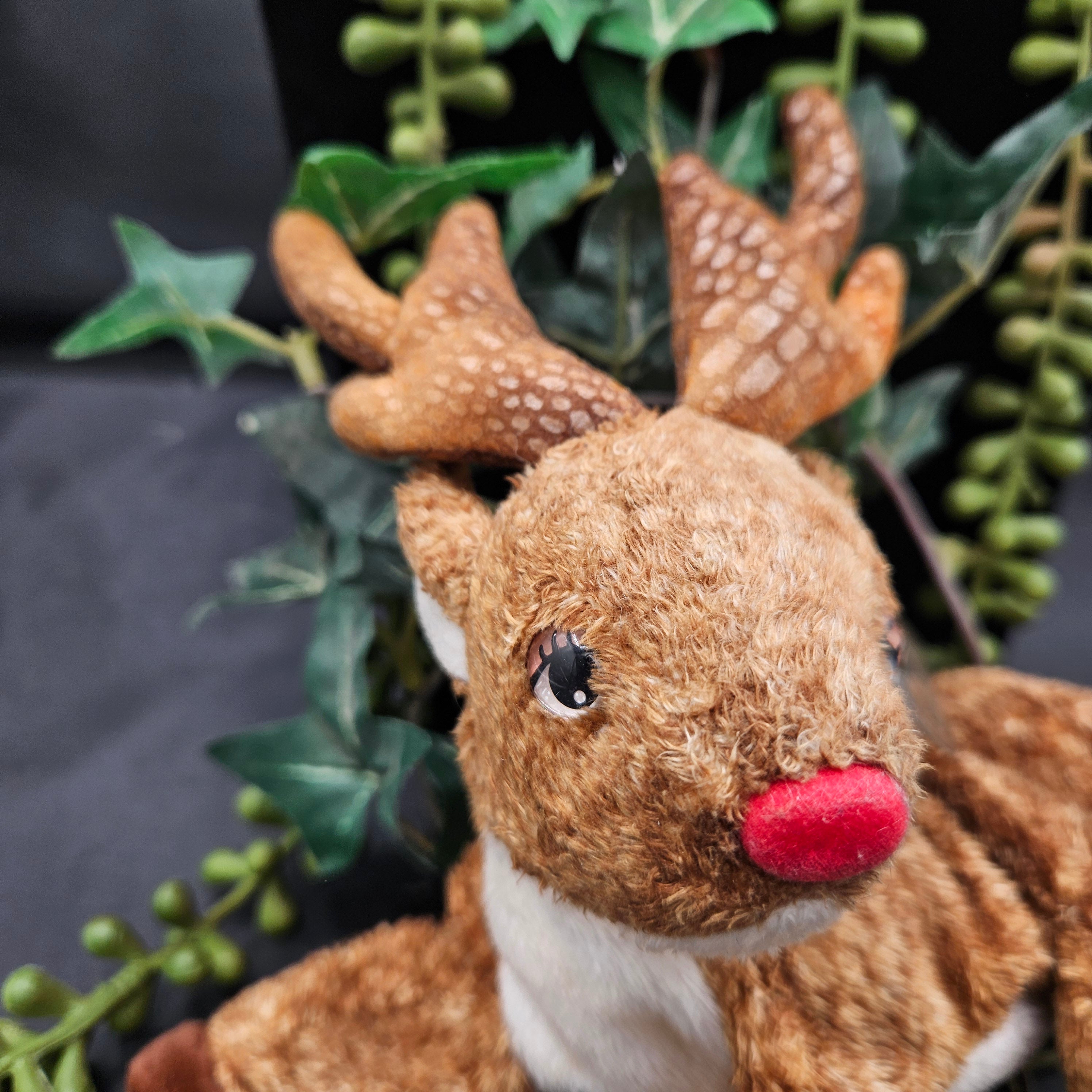 Ty Beanie Babies "Roxie the Red Nosed Reindeer"