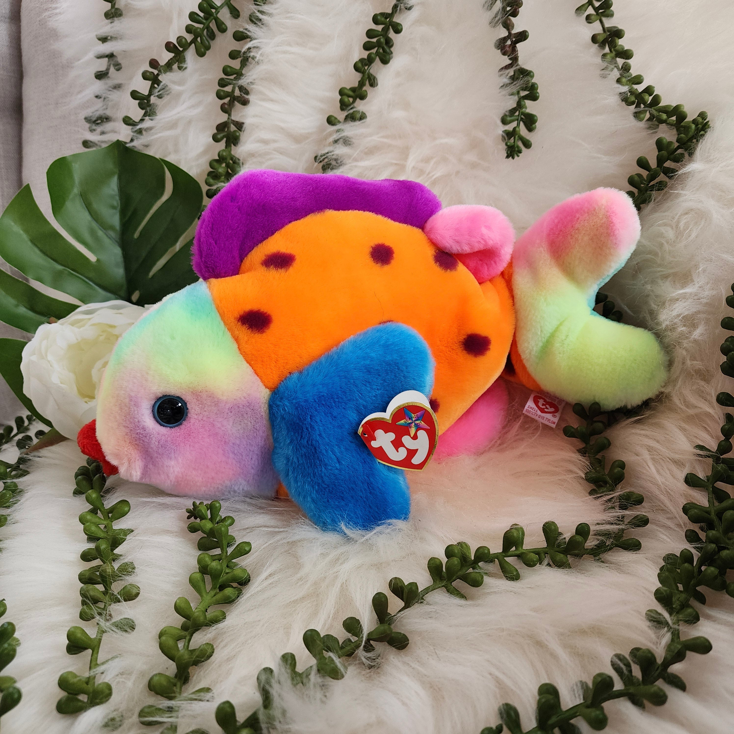 Ty Beanie Babies 'Lips the Fish' plush toy 