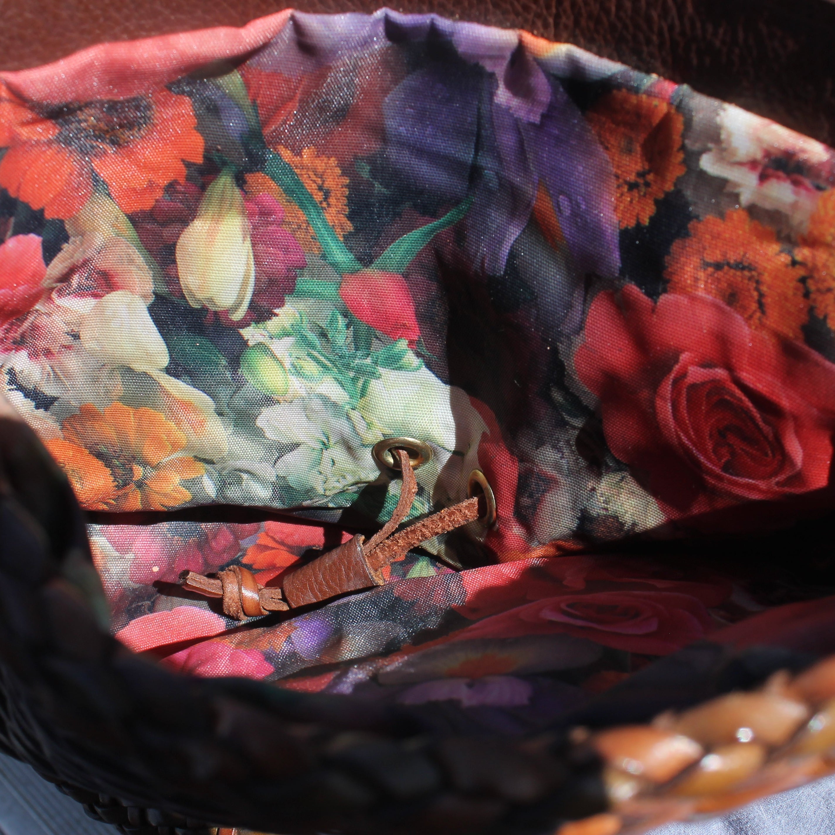 Vintage Cristina Woven leather Crossbody Bag with Floral Print Lining