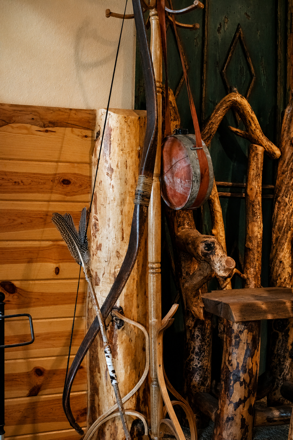 Vintage 1930's-1940's Native American Recurve Bow and Arrow Set