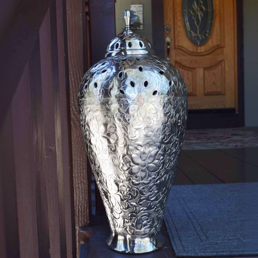 DREXEL HERITAGE CHROME PIERCED METAL 25" TALL GINGER / TEMPLE FLORAL DESIGN