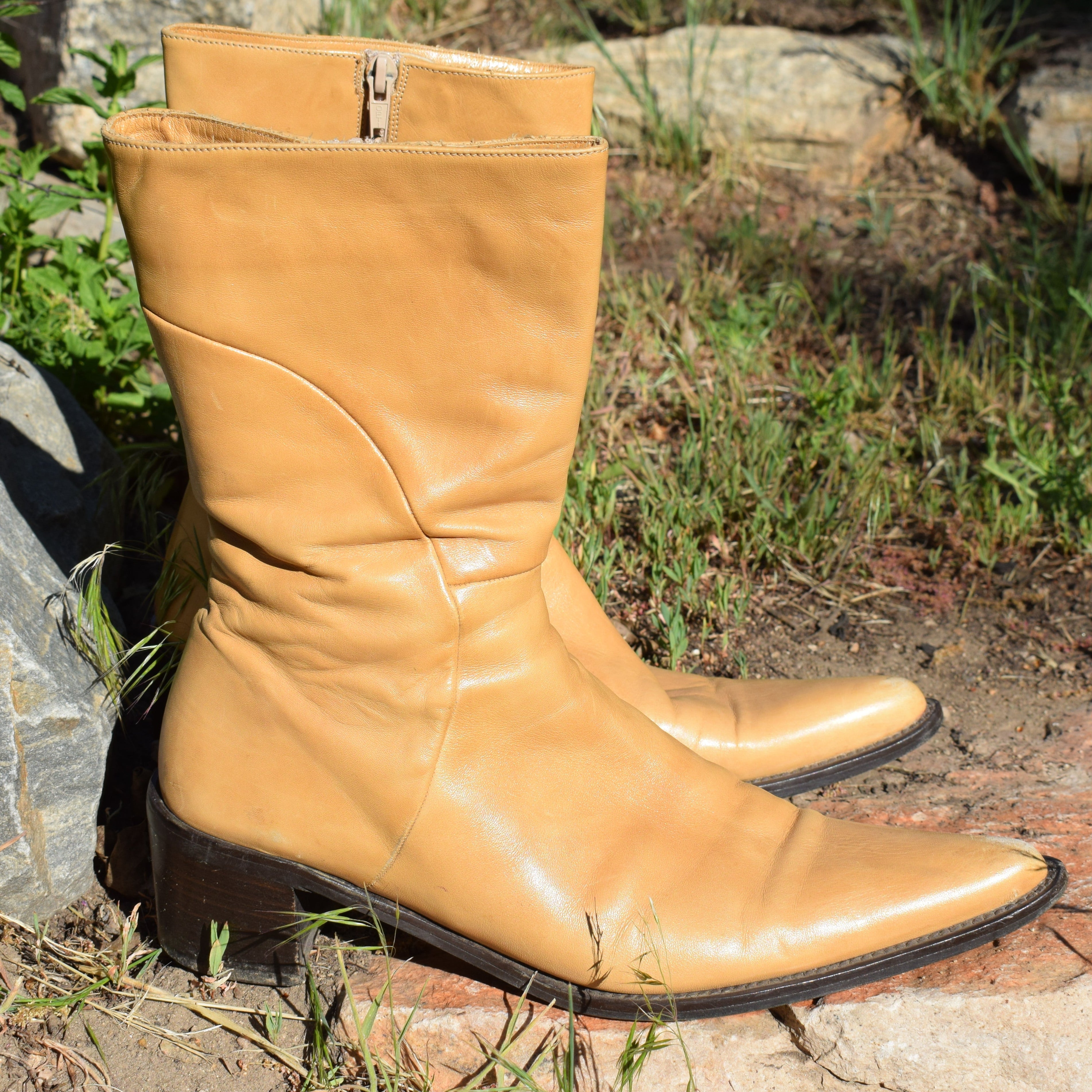 Gregor Beige Leather Zipper Boots with Pointed Toe