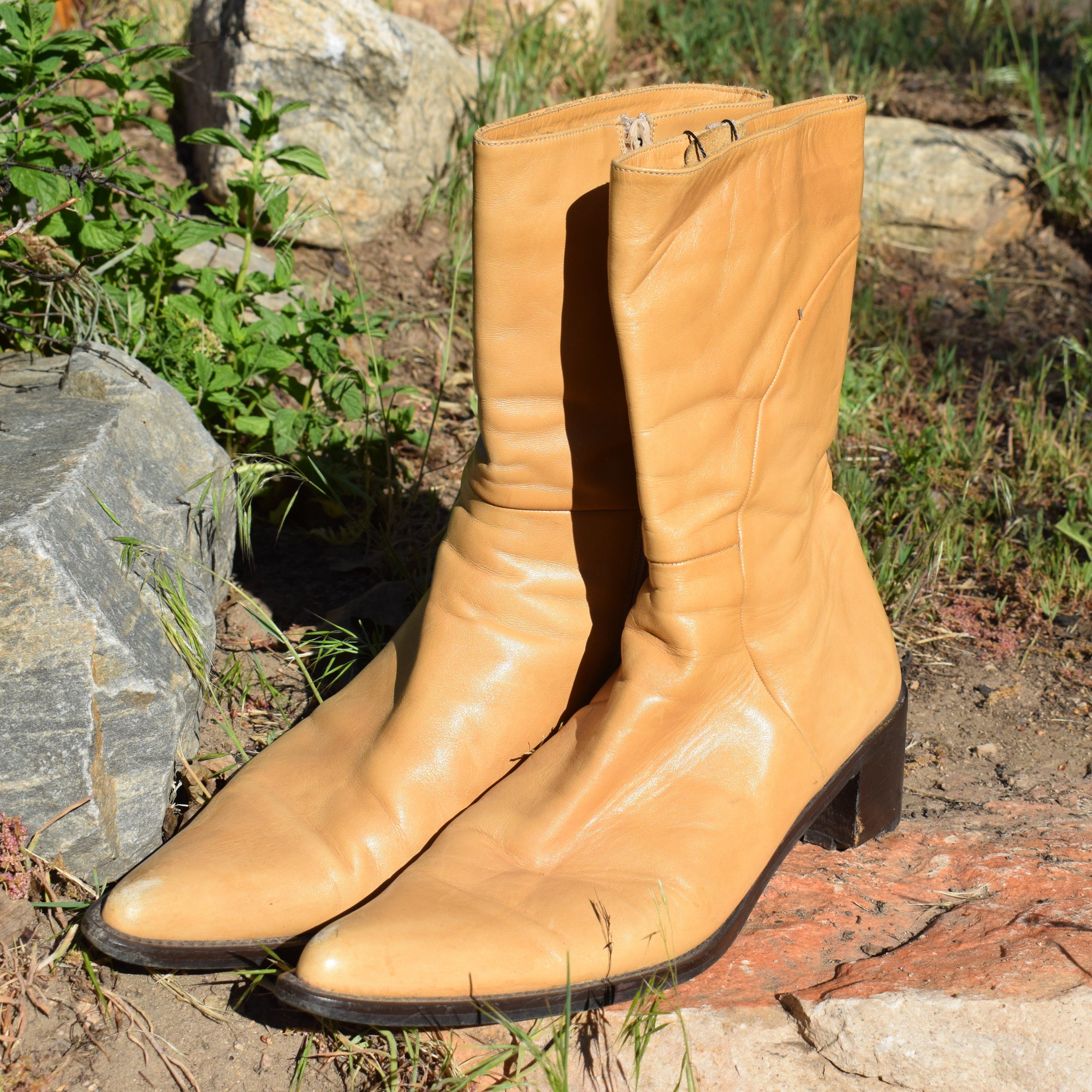 Gregor Beige Leather Zipper Boots with Pointed Toe