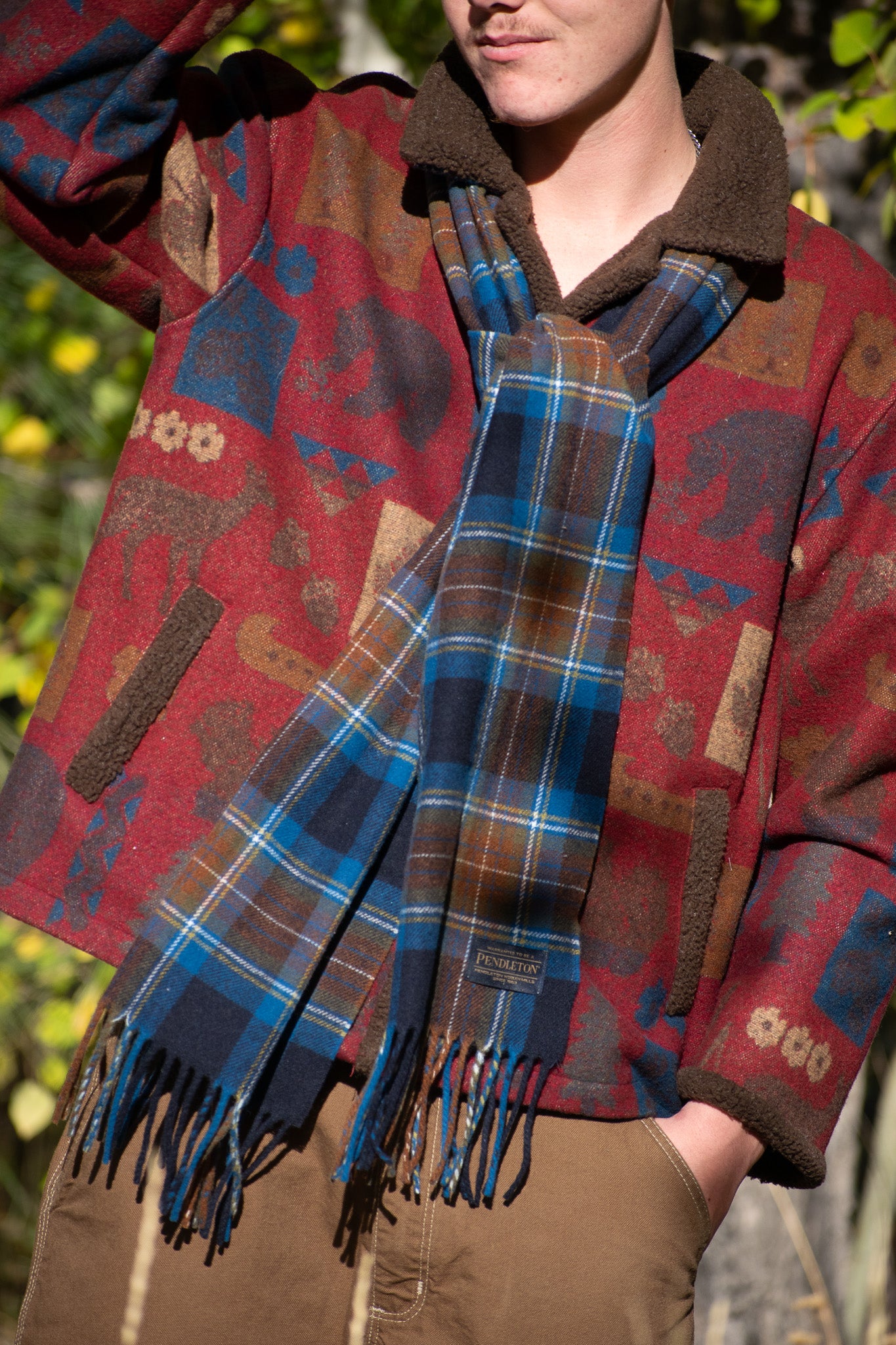 Pendleton Originals Wool Jacket Large Made in USA Bear Pattern Western Coat Lodge