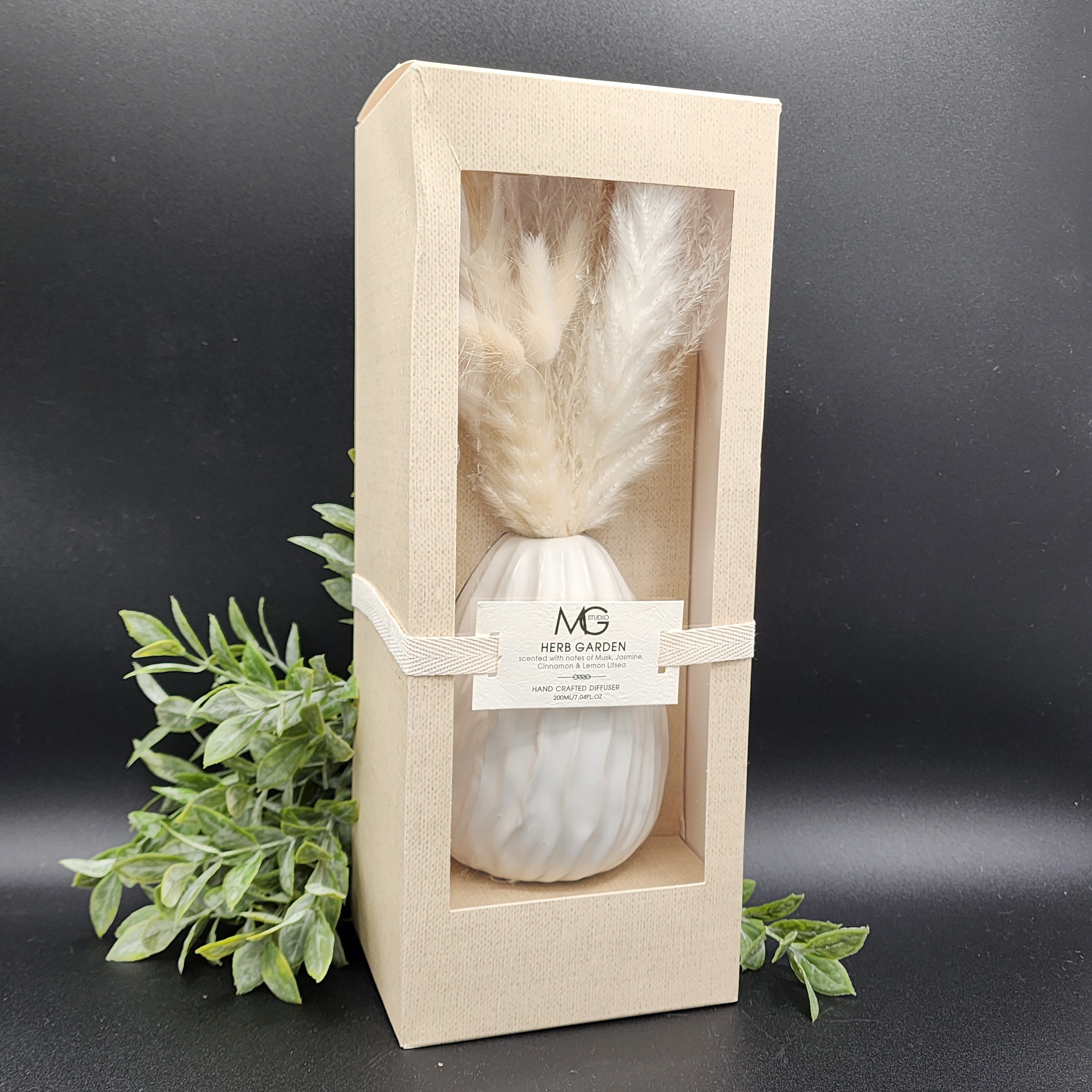 reed diffuser set ceramic vase pampas grass decor 200ml fragrance oil new