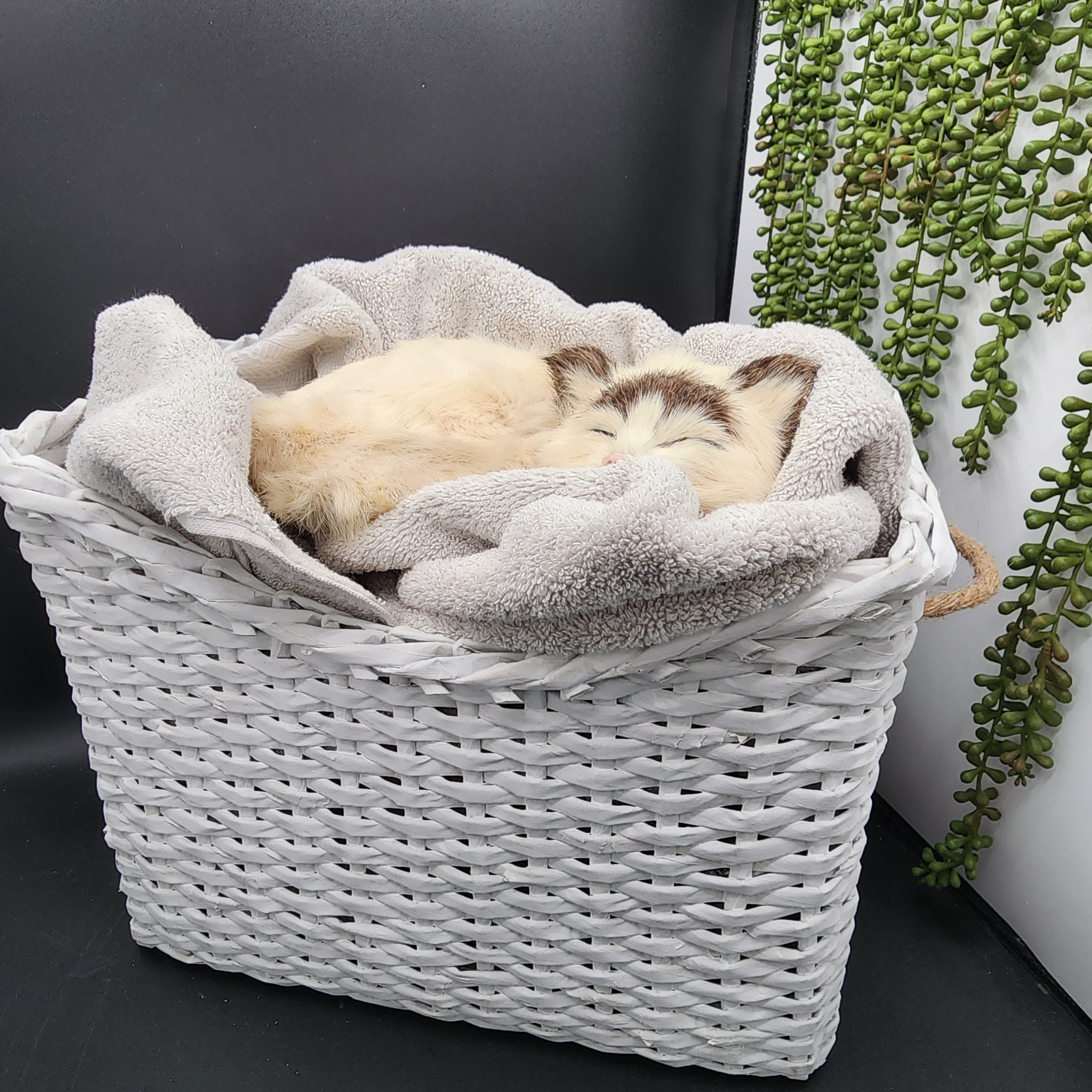 WH Kids White Paper Basket with Rope Handles
