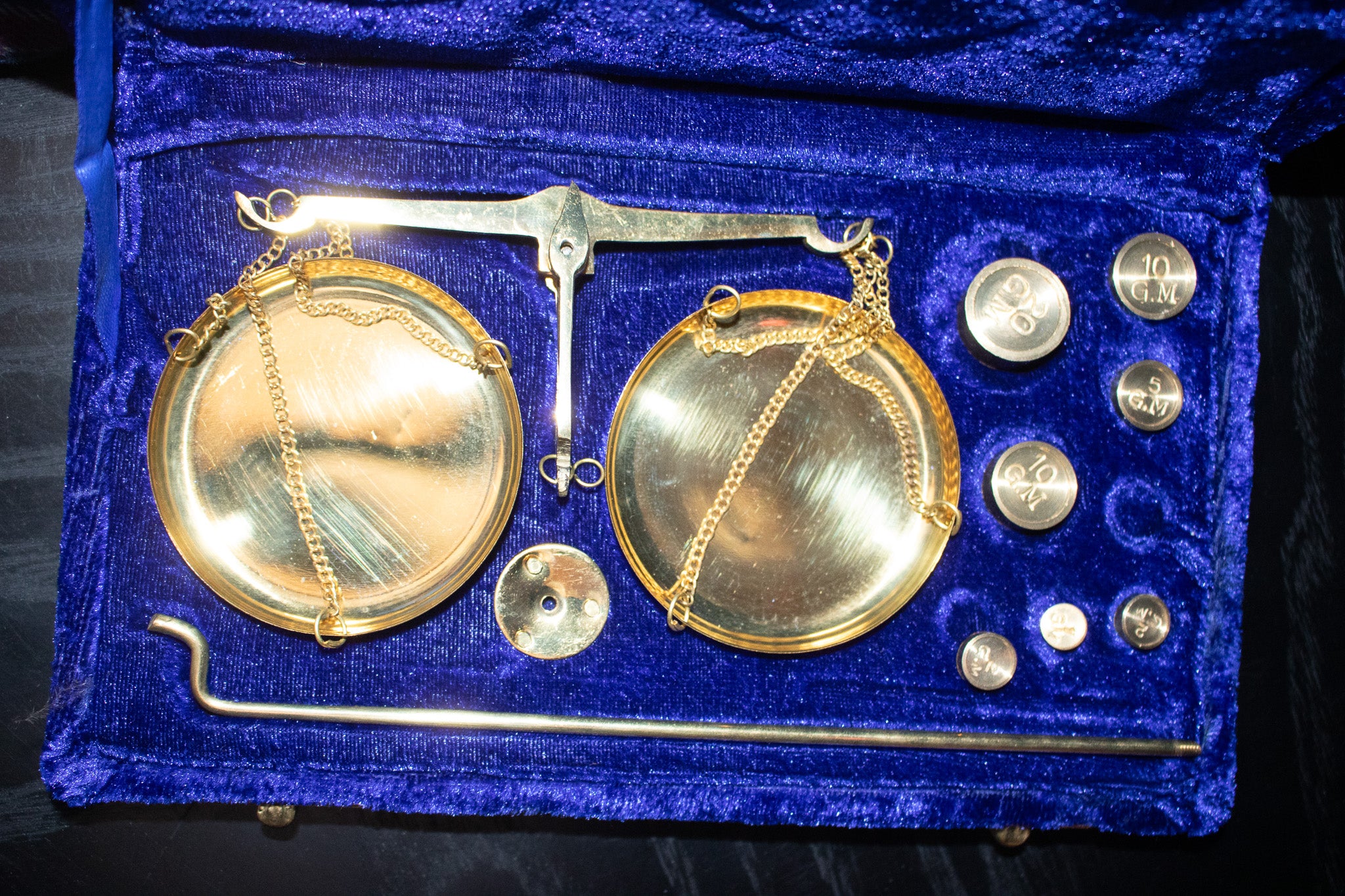 Antique Brass Polished Balance Scale with Velvet Box with Weights