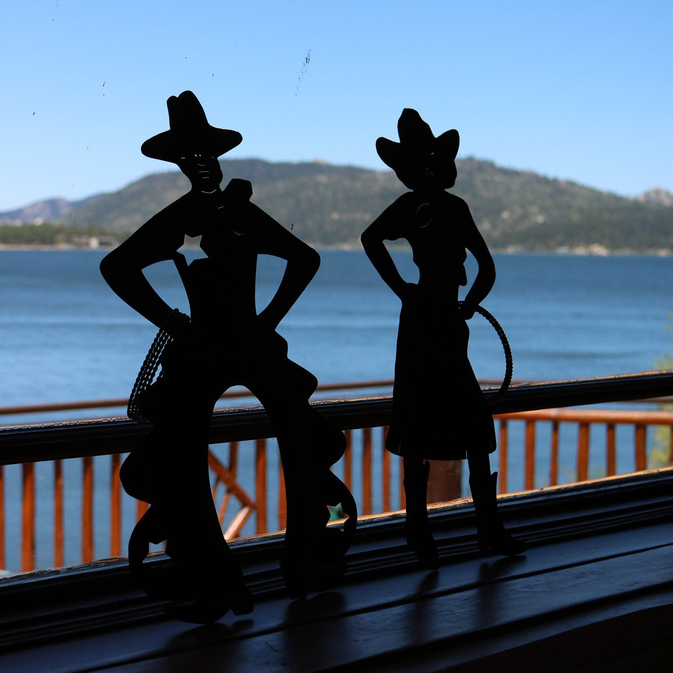 Metal Plasma Cut Cowboy and Cowgirl Pair Garden Yard Decorations Set