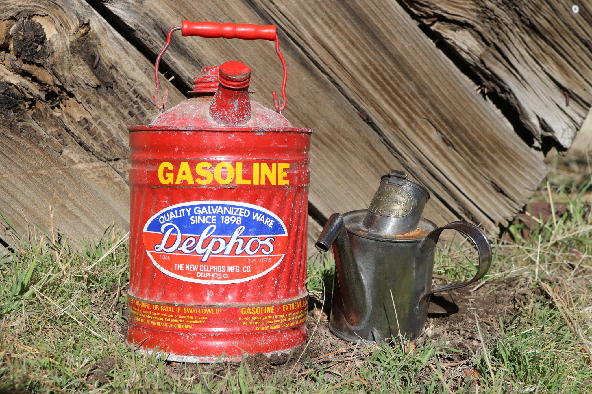 Vintage Delphos 1-Gallon Galvanized Gas Can