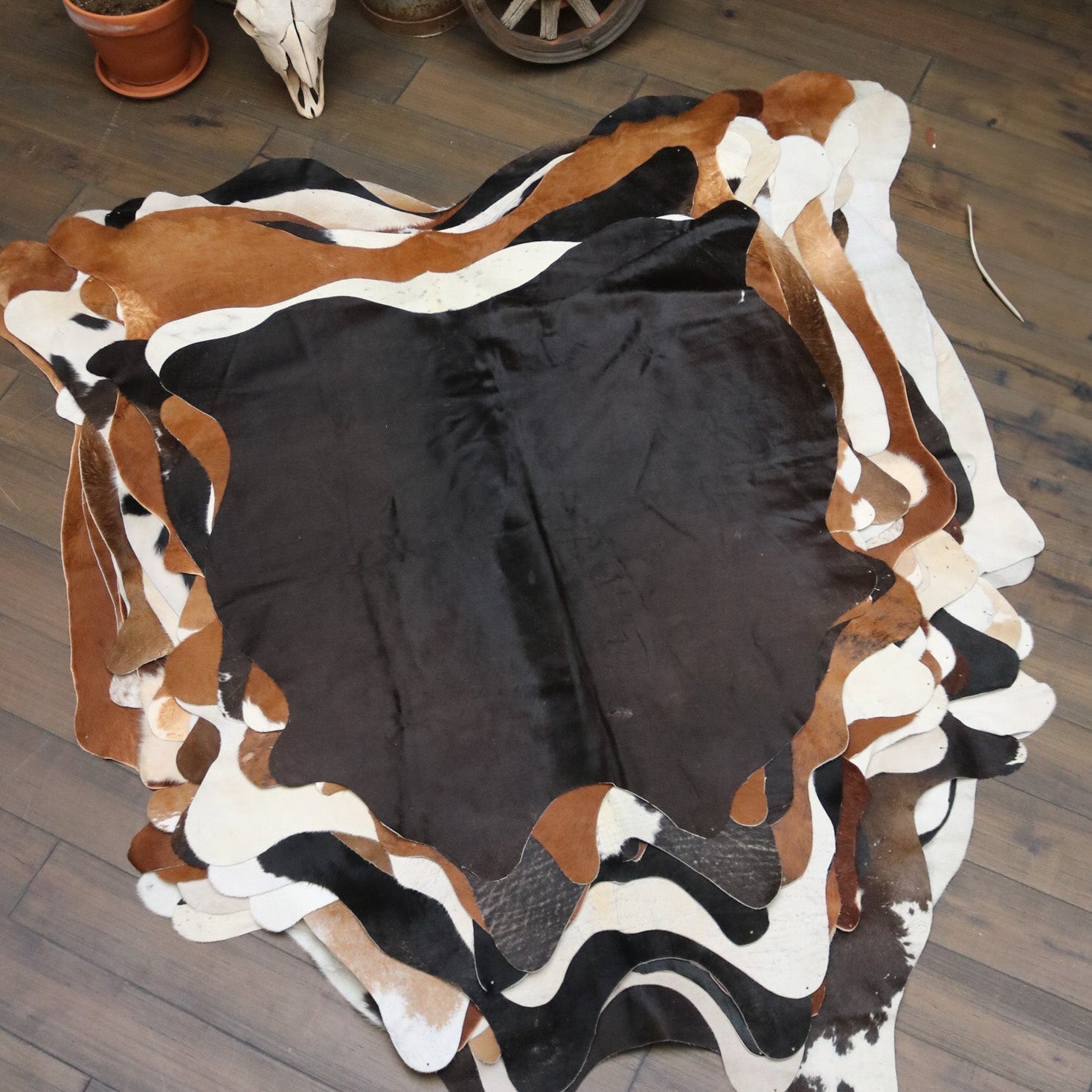 Radiant Black Cowhide Crafted by Artisans in Argentina