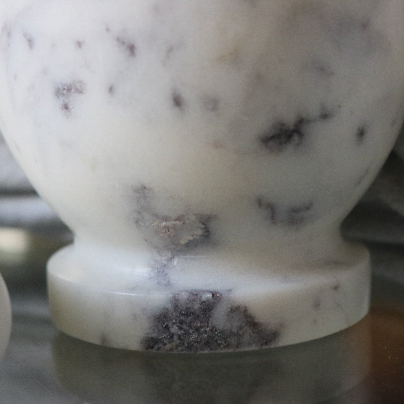 White and Grey Marbled Pestle and Mortar Set