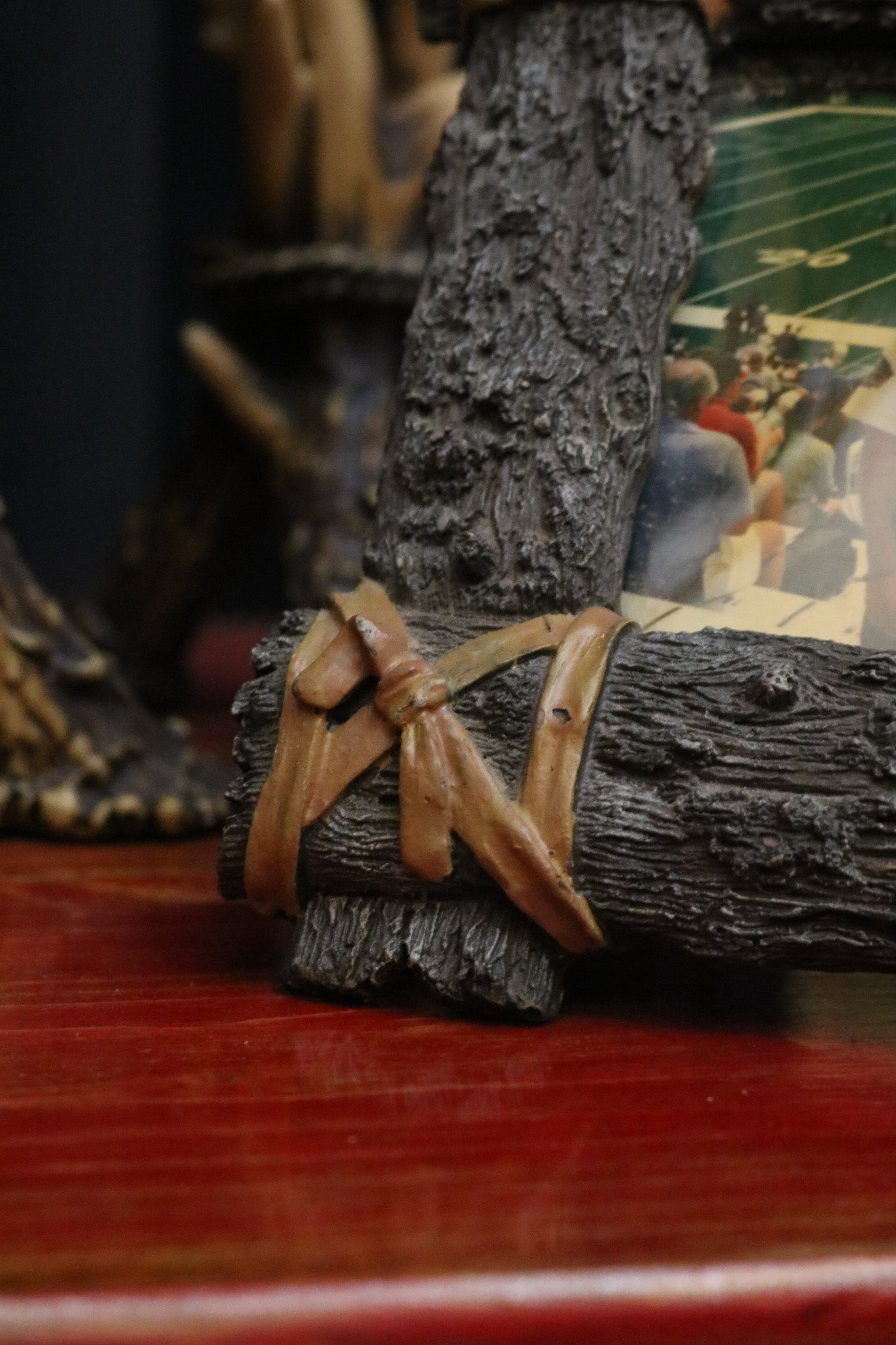 Resin Log 4 1/2 x 3" with Leather Tied Corner Details Picture Frame