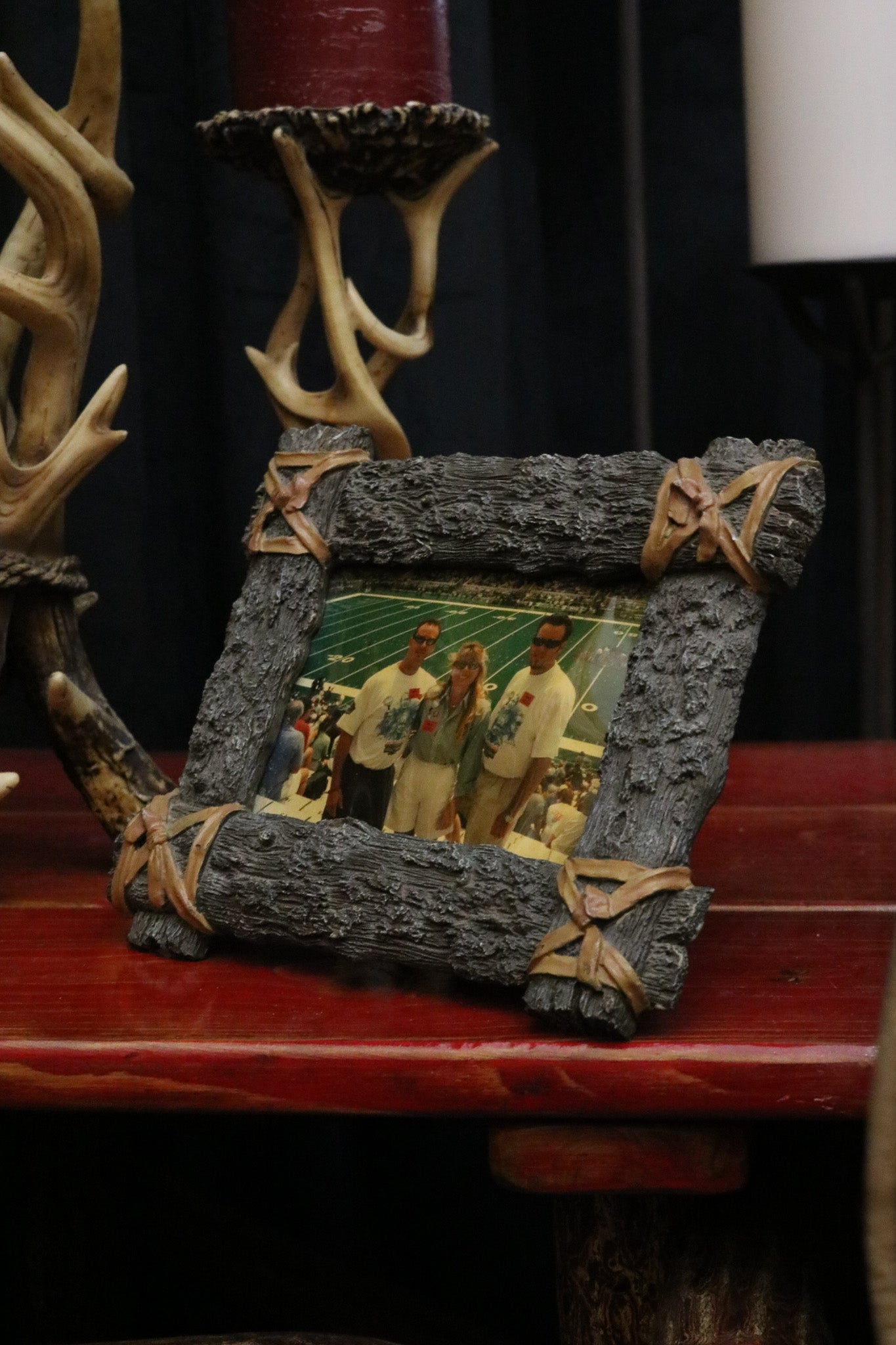 Resin Log 4 1/2 x 3" with Leather Tied Corner Details Picture Frame