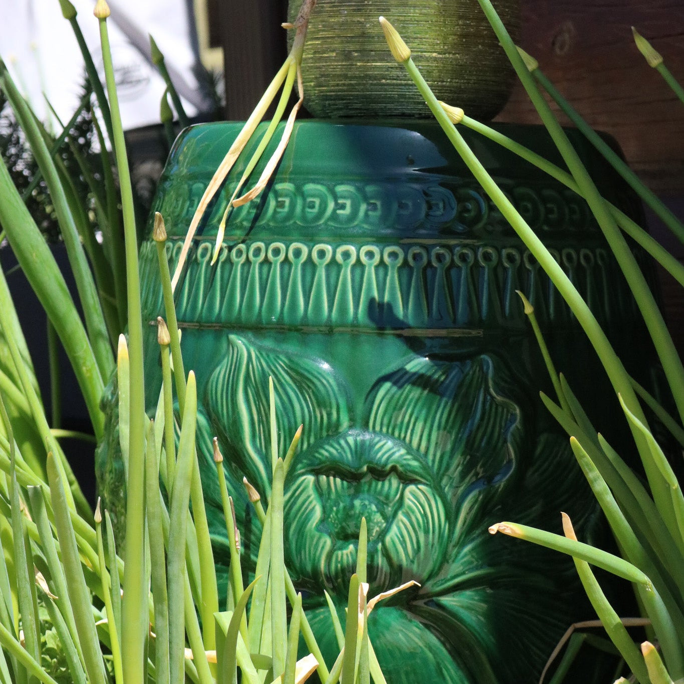 ENILSA Decorative Ceramic Garden Stool Glazed Lion’s Head Side Table