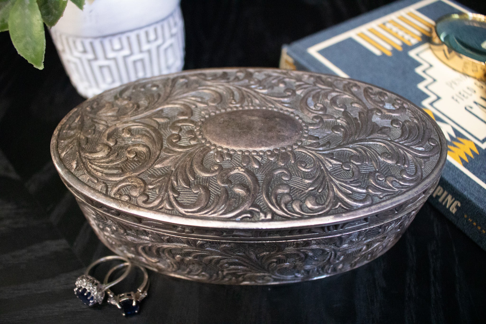 Silver Plated Oval Velvet Lined Jewelry Box