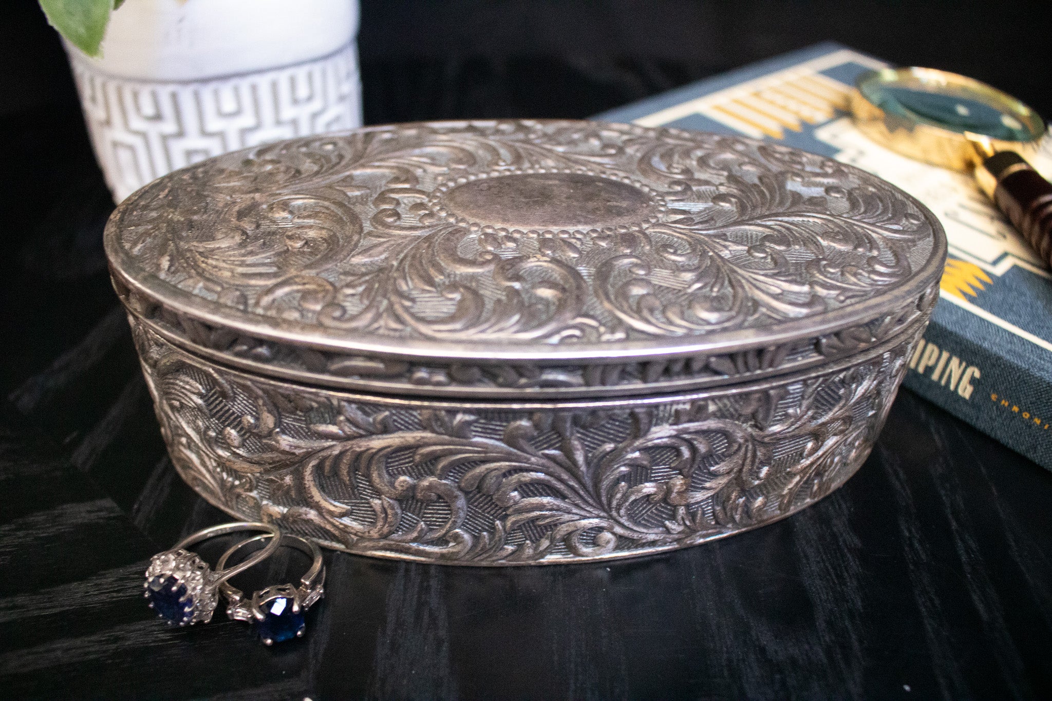 Silver Plated Oval Velvet Lined Jewelry Box