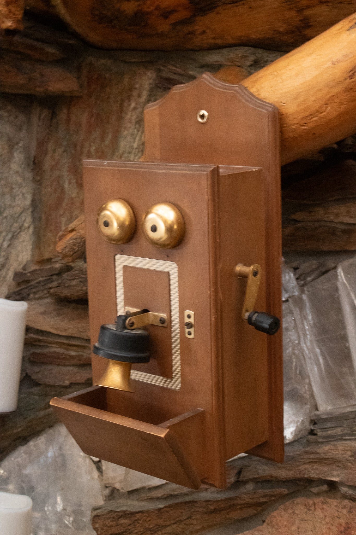 Anique Telephone Audition 8 Transistor Radio Replica Wooden Wall Phone