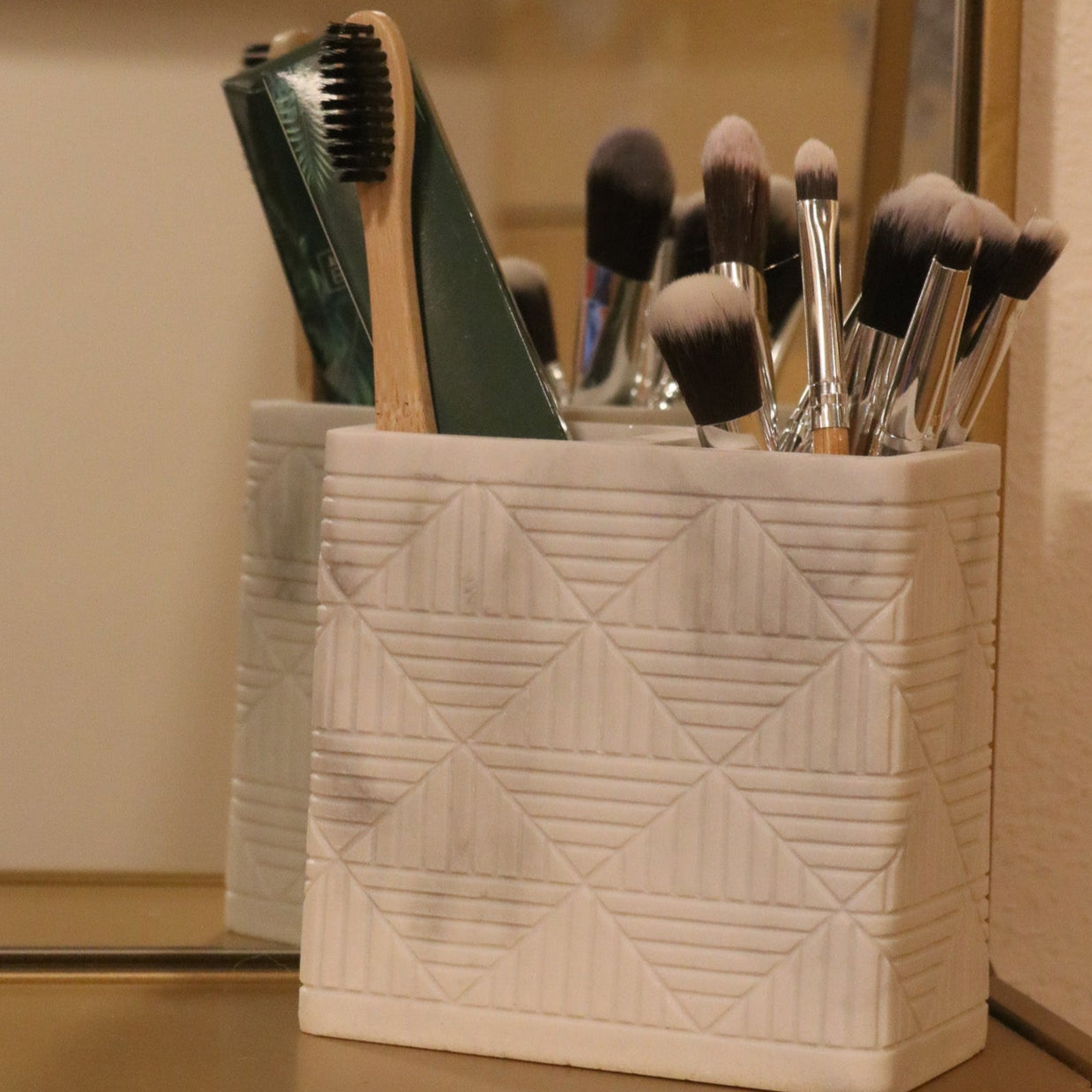 Tahari Home Marble Toothbrush Holder – Elegant Bathroom Accessory