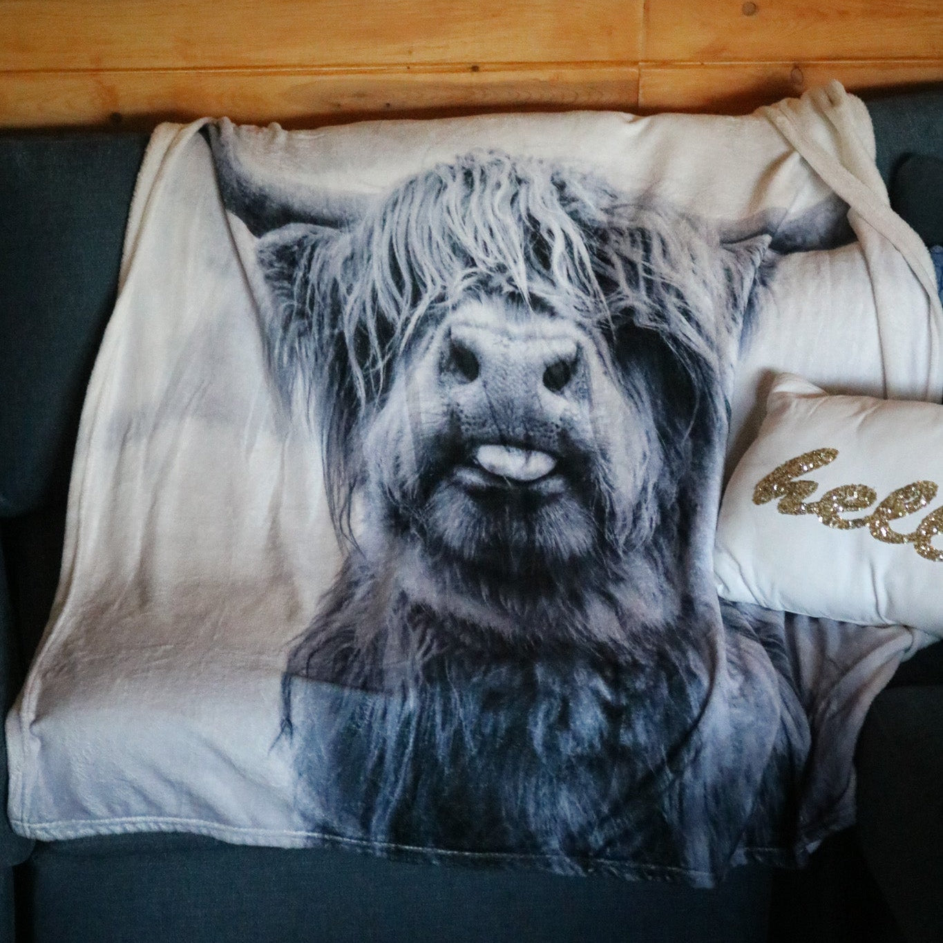 Grey Highland Cow Pattern Throw Blanket Cozy