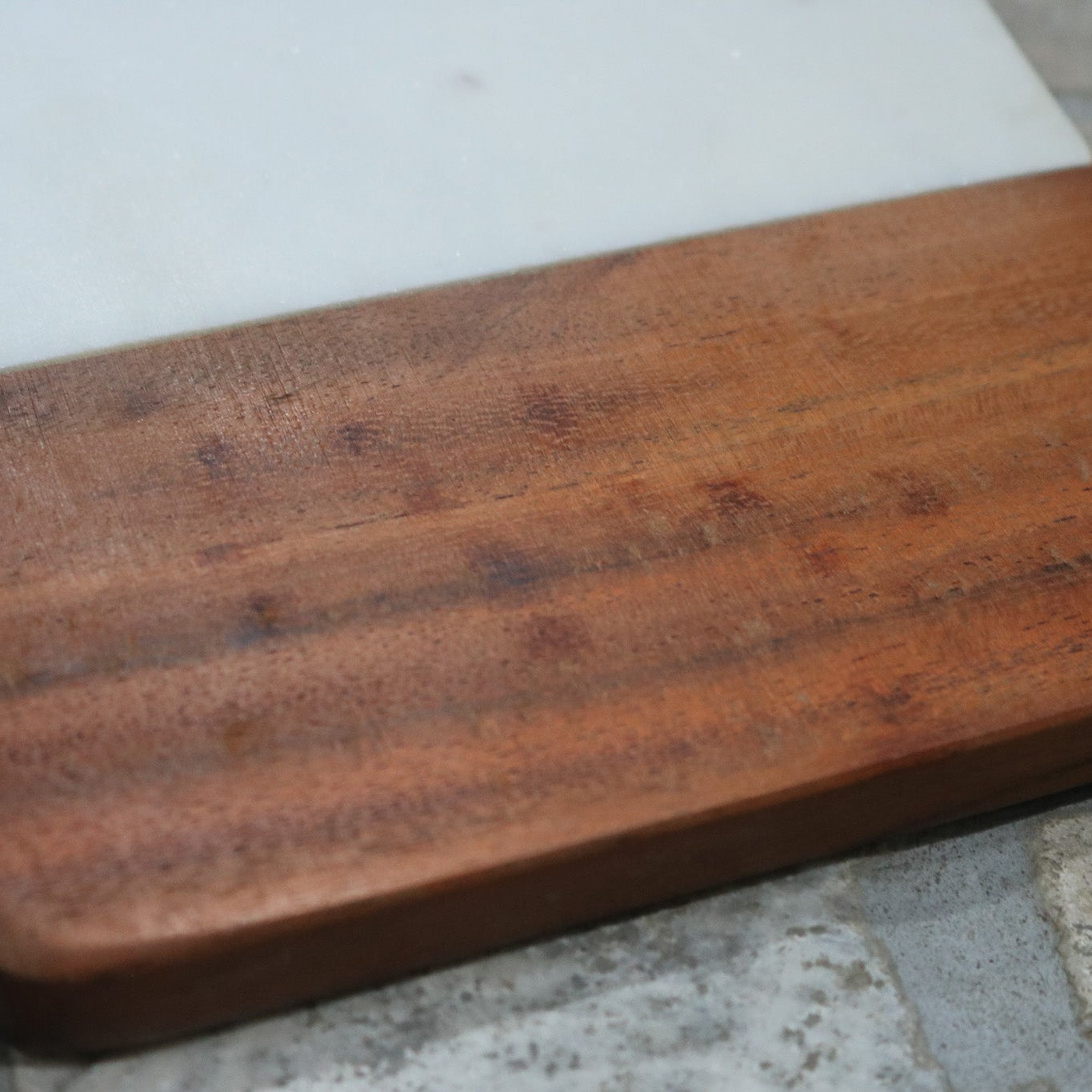 Chopping Board - Small Paddle with White Stone Faux-marble with Wood End