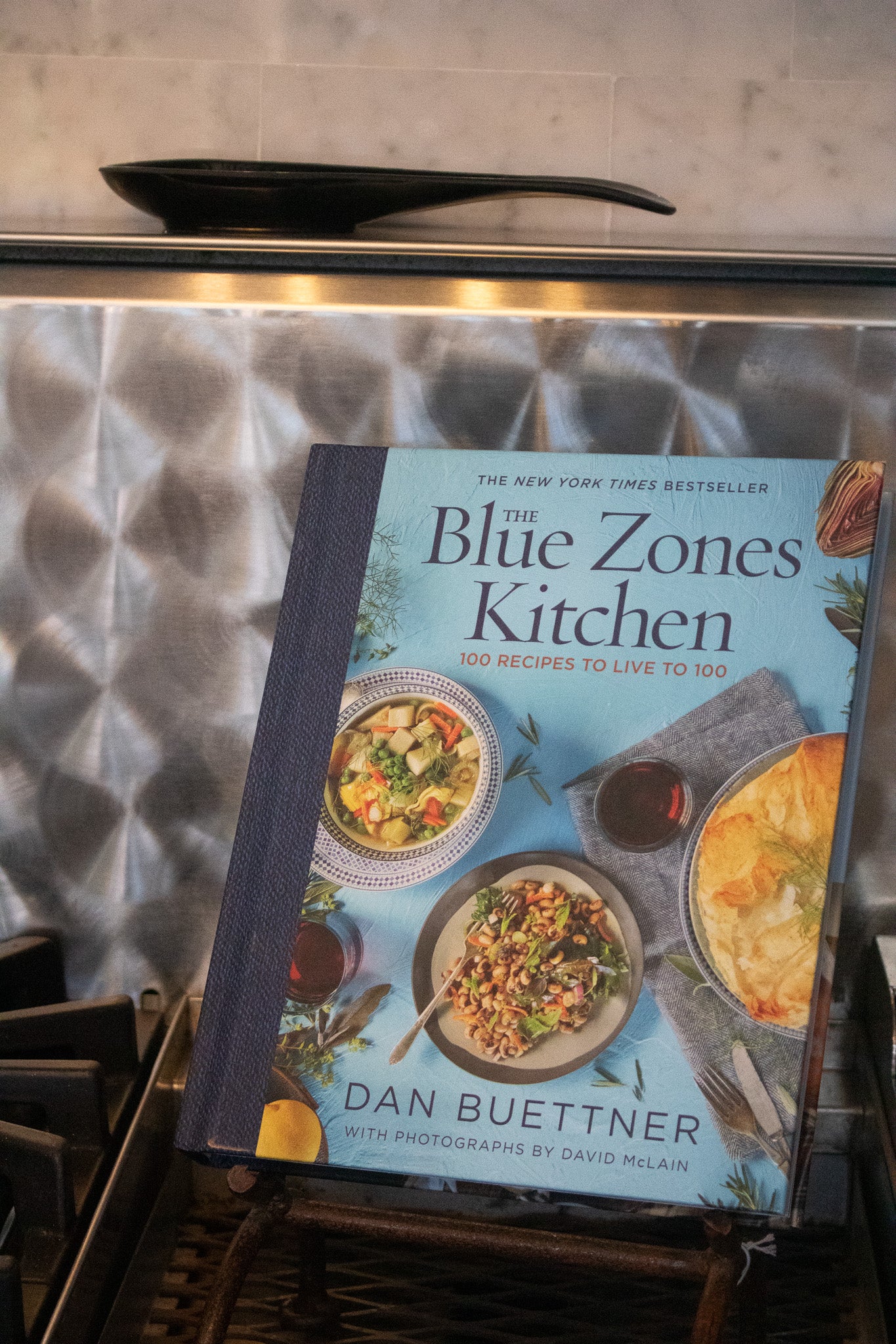 The Blue Zones Kitchen: 100 Recipes to Live to 100 Hardcover Book