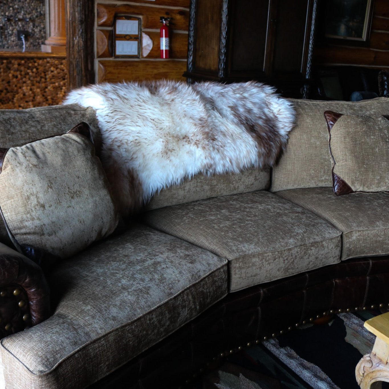 Double XL Mouflon Genuine Leather Light Brown Sheepskin Decorative Rug