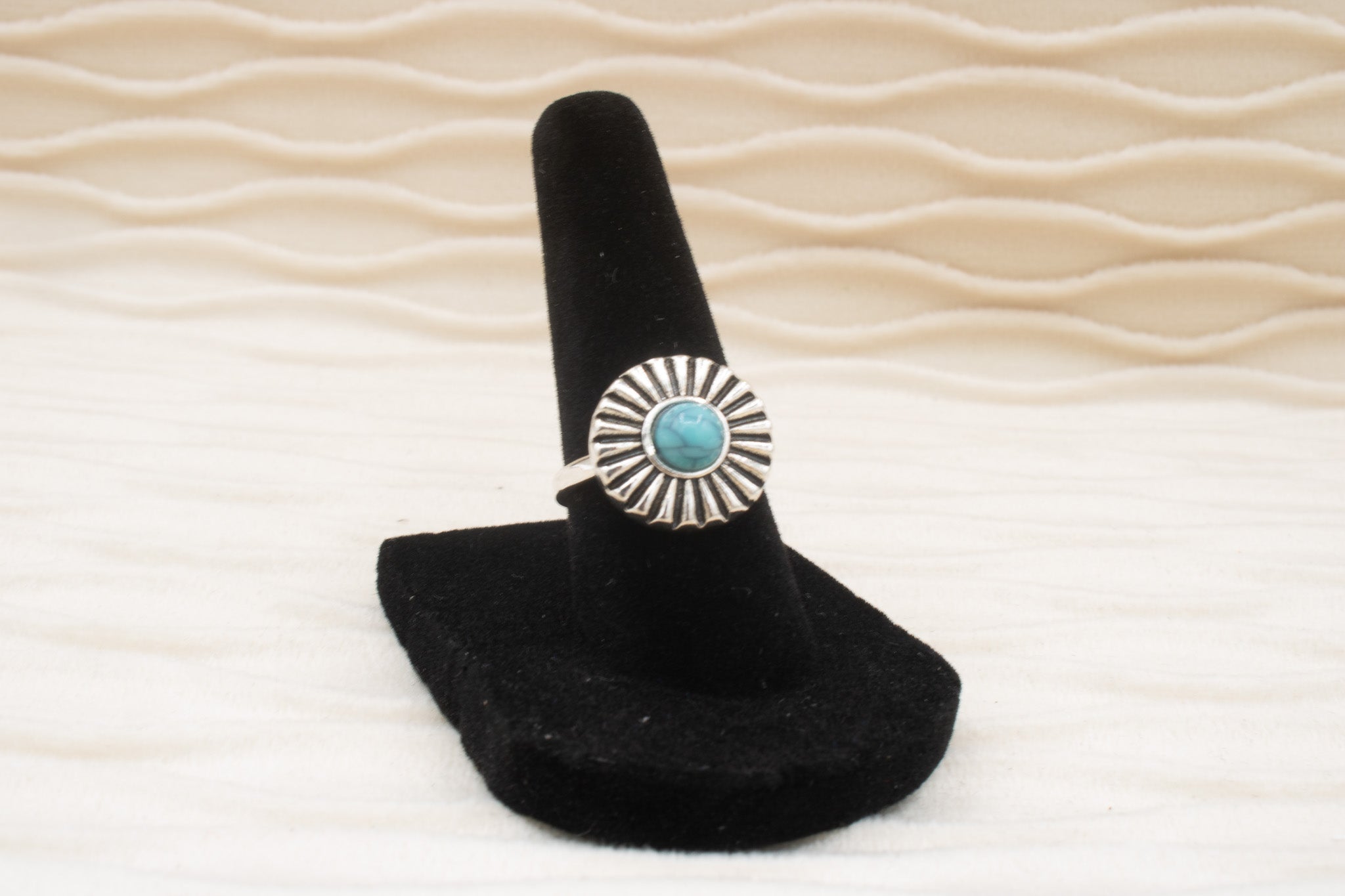 Faux Turquoise Flower Silver Tone Ring Size 7