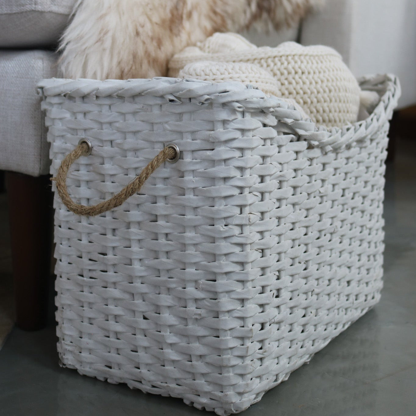 WH Kids White Paper Basket with Rope Handles