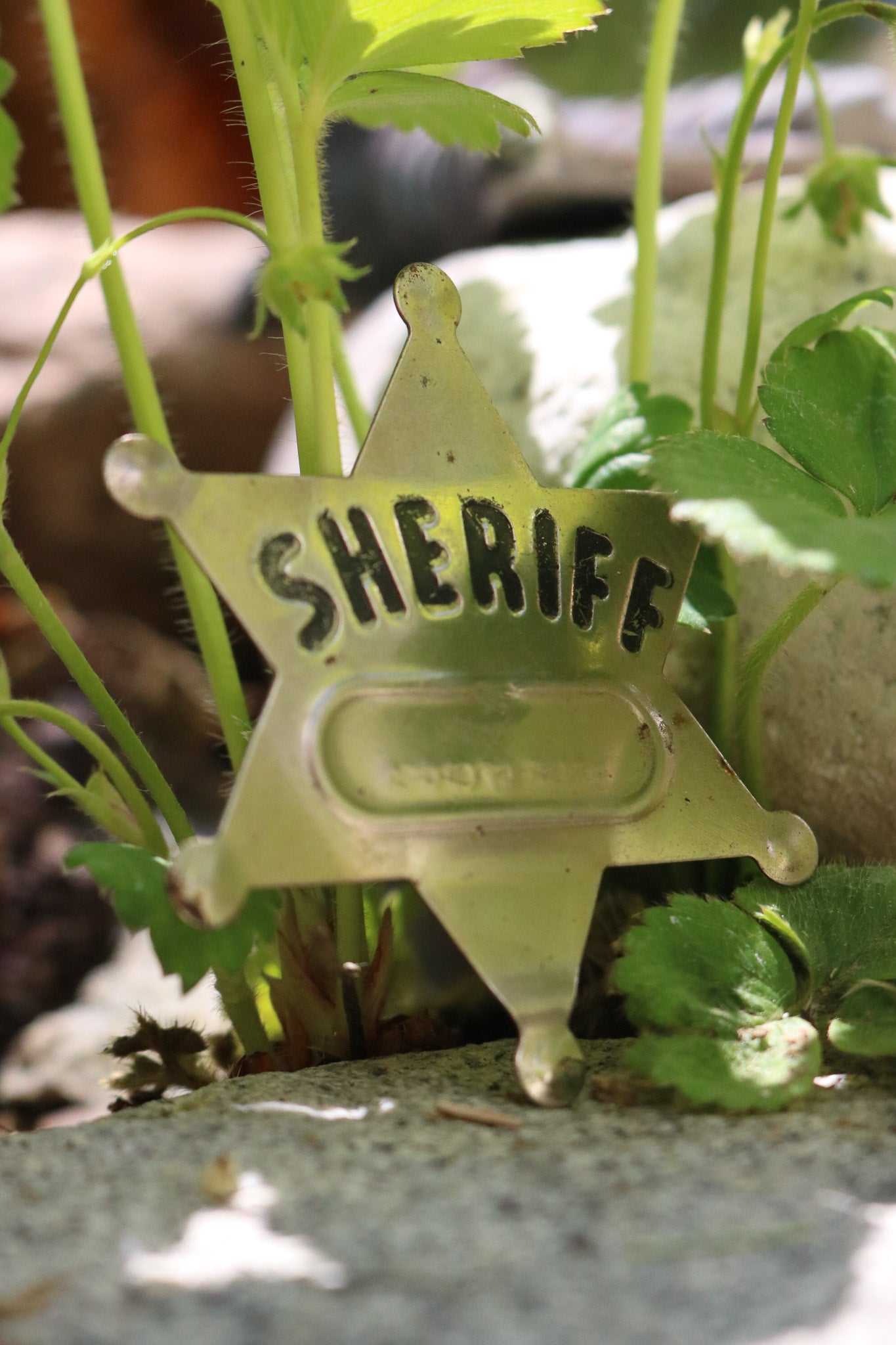 Retro Metal Sheriff Badge