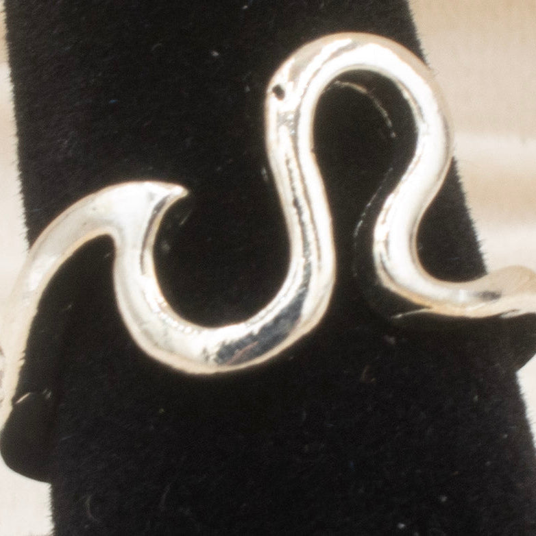 Artistic Wave Silver Tone Ring Size 6.5