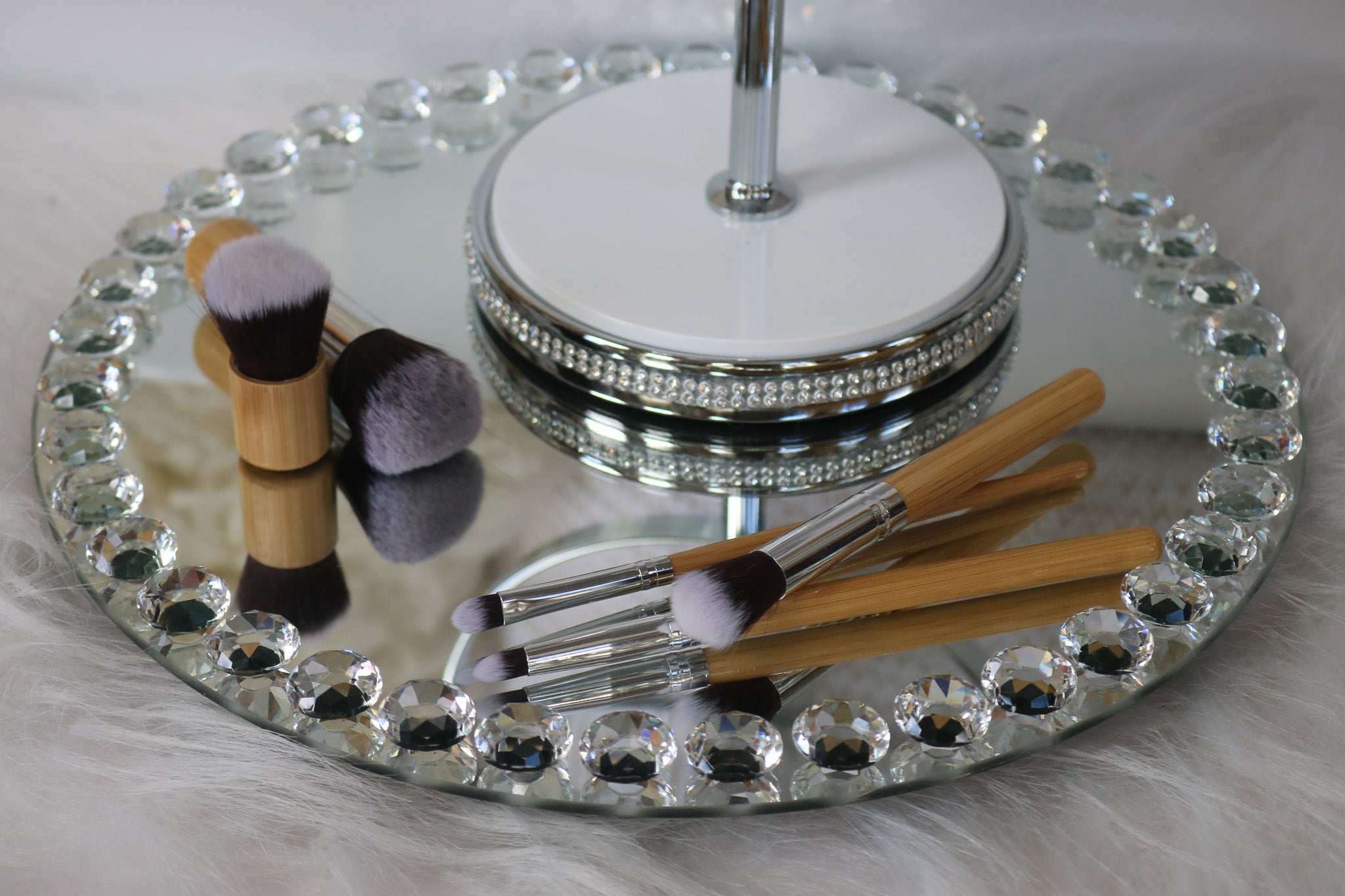 Elegant Lazy Susan with Mirrored Surface with Crystal Diamond Border