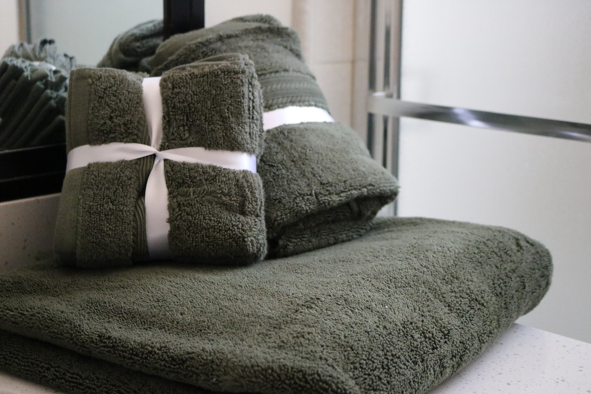 Joie Home Set of Four Luxurious 100% Cotton Dark Green Washcloths