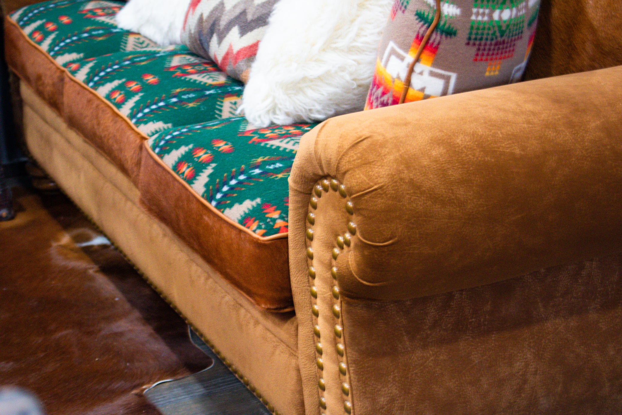 Stunning Couch with Interchangeable Cushion Designs