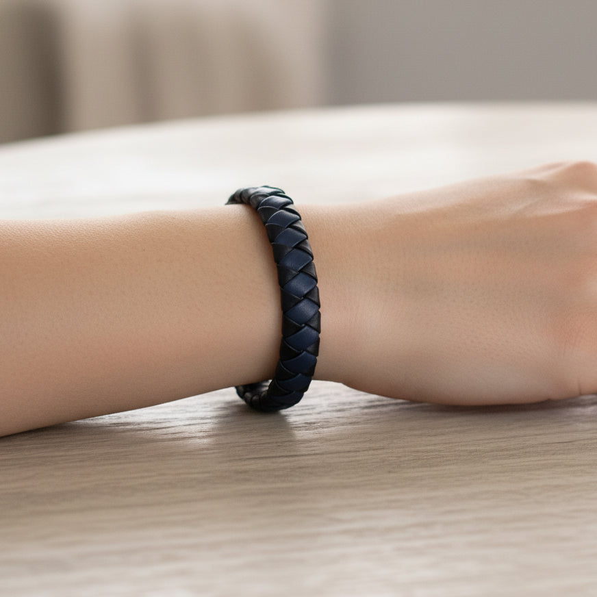 Black and Navy-Blue diamond Tuck Leather Bracelet