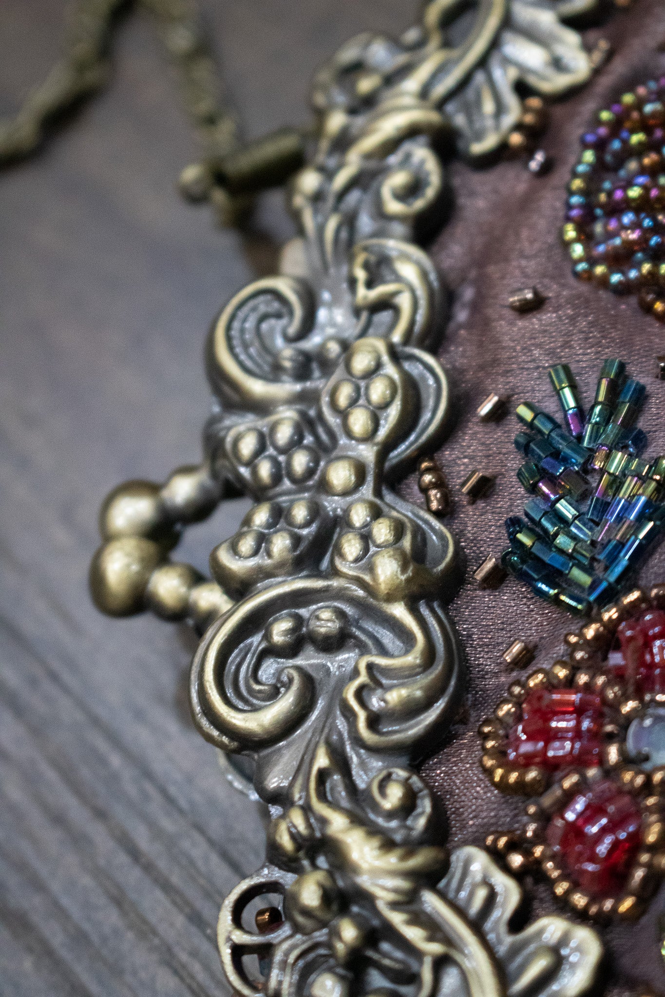 Vintage Silk Beaded Evening Clutch with Detachable Bronze Shoulder Chain Strap