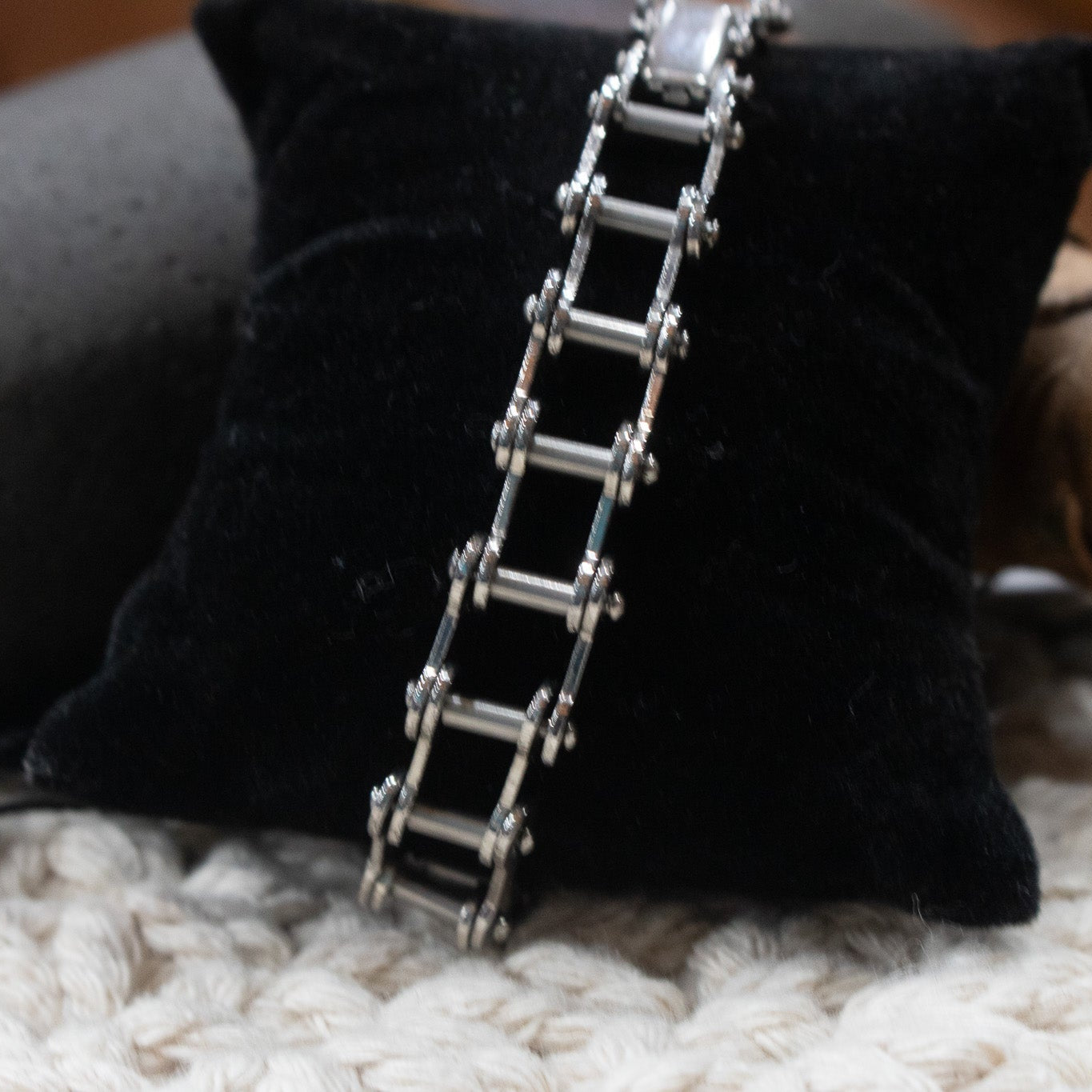 Men's Stainless Steel Silver Bike Chain Link Bracelet 10" Round