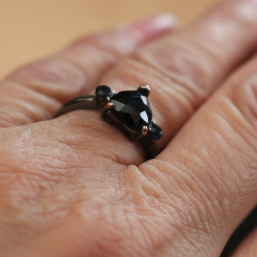 Black Zirconia Inlaid Zinc Alloy Women's Heart Charm Love  Promise Ring Size 6.5-NEEDS PHOTOS